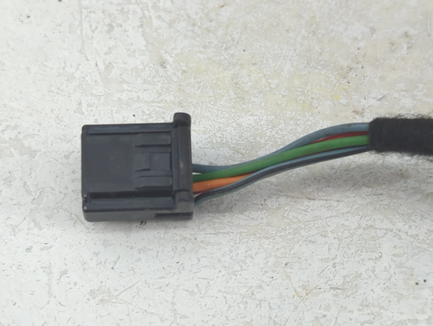 2018-2020 Nissan Pathfinder Driver Side View Mirror - Left Door Mirror OEM Used - Oemusedautoparts1.com