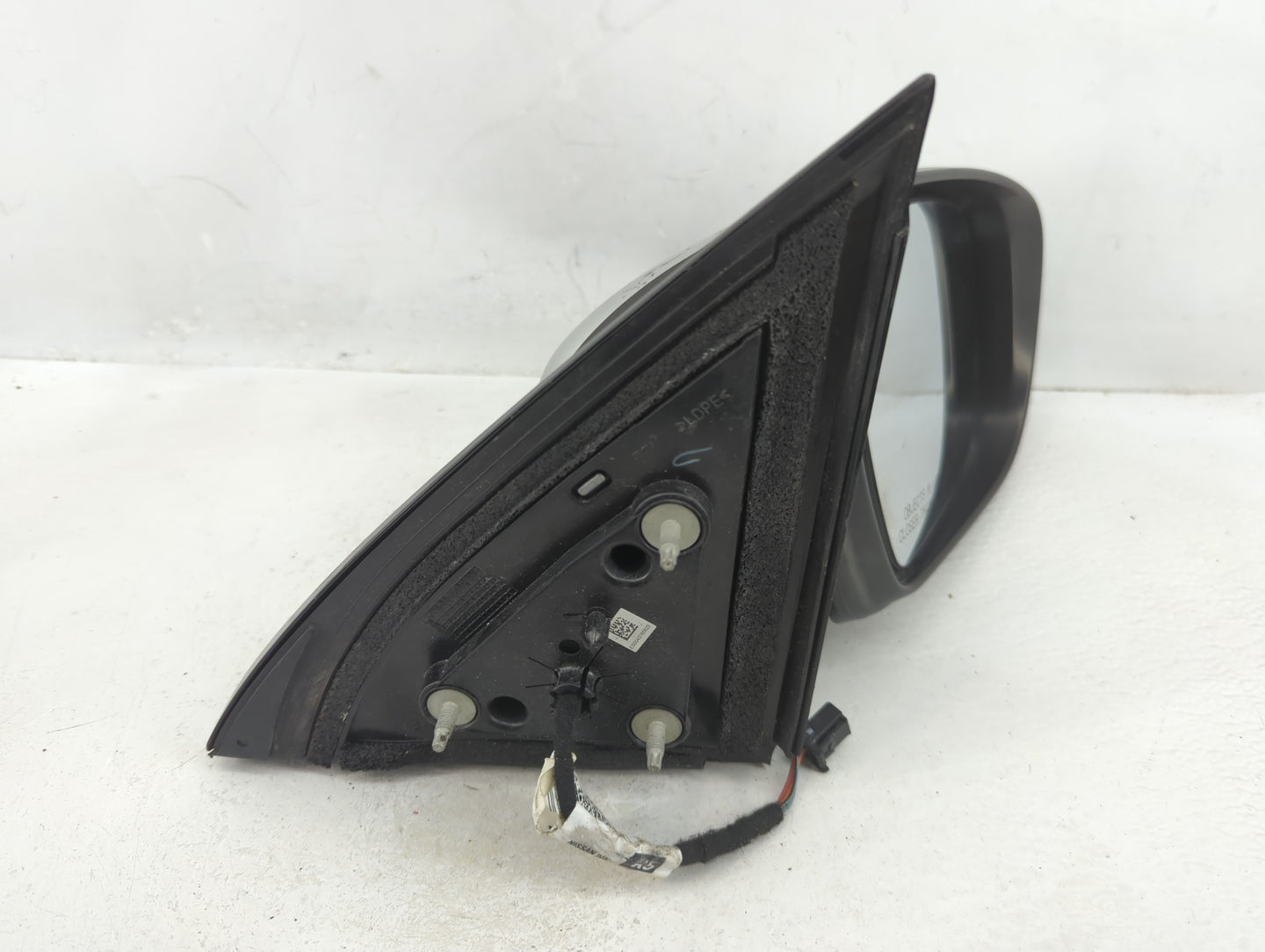 2018-2020 Nissan Pathfinder Passenger Side View Mirror - Right Door Mirror OEM Used - Oemusedautoparts1.com