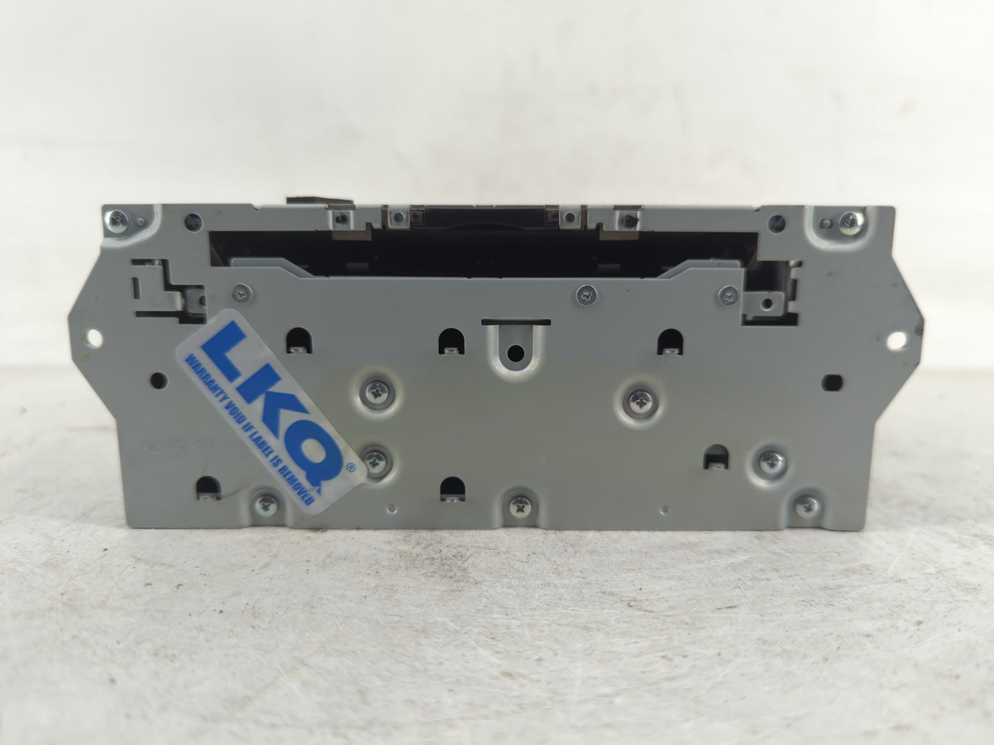 2017-2020 Nissan Pathfinder Radio AM FM Cd Player Receiver Replacement P/N:28330 9PB0A Fits Fits 2017 2018 2019 2020 OEM Use