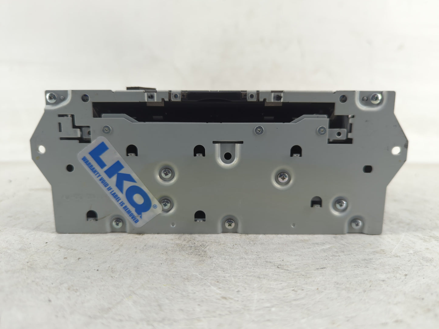 2017-2020 Nissan Pathfinder Radio AM FM Cd Player Receiver Replacement P/N:28330 9PB0A Fits Fits 2017 2018 2019 2020 OEM Use