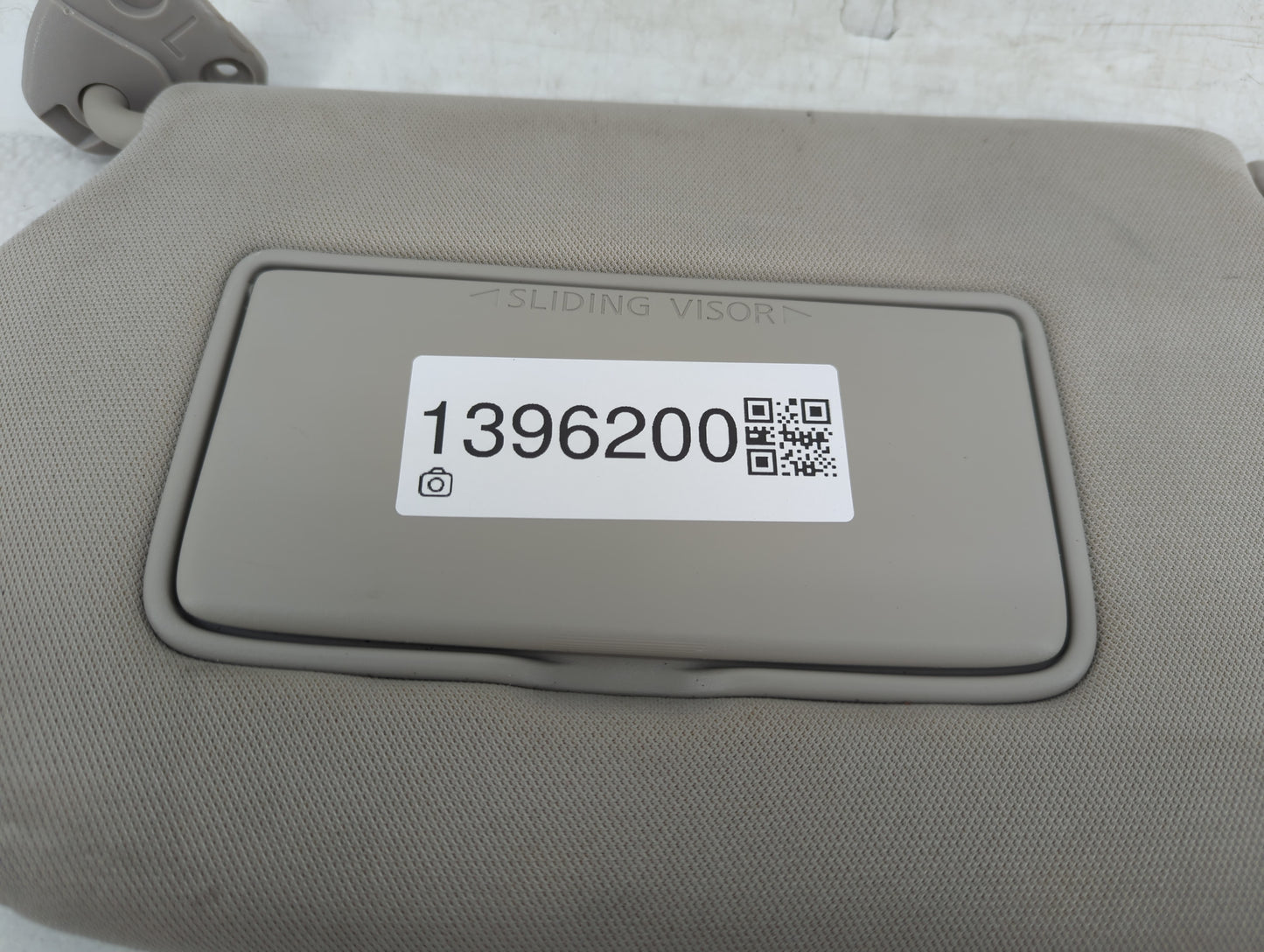2019-2020 Nissan Pathfinder Sun Visor Shade Replacement Driver Left Mirror Fits Fits 2019 2020 OEM Used Auto Parts - Oemused