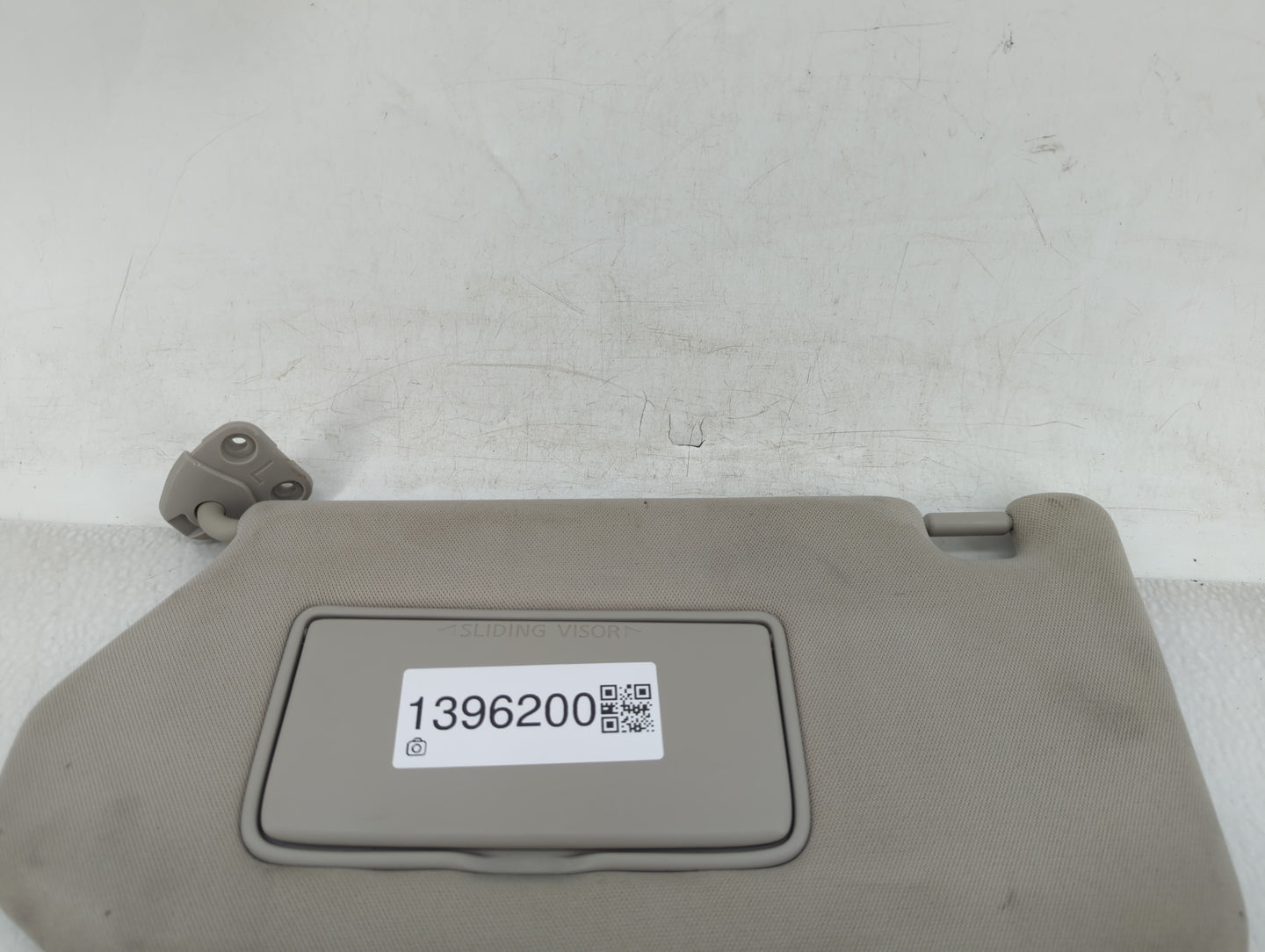 2019-2020 Nissan Pathfinder Sun Visor Shade Replacement Driver Left Mirror Fits Fits 2019 2020 OEM Used Auto Parts - Oemused