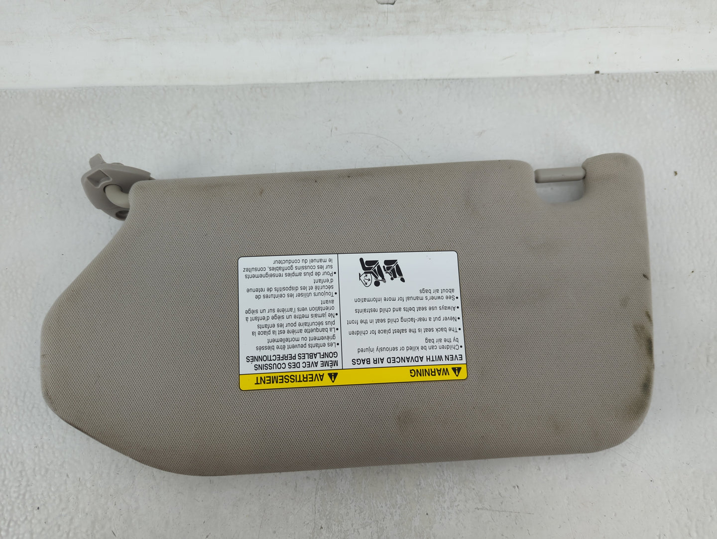 2019-2020 Nissan Pathfinder Sun Visor Shade Replacement Passenger Right Mirror Fits Fits 2019 2020 OEM Used Auto Parts - Oem