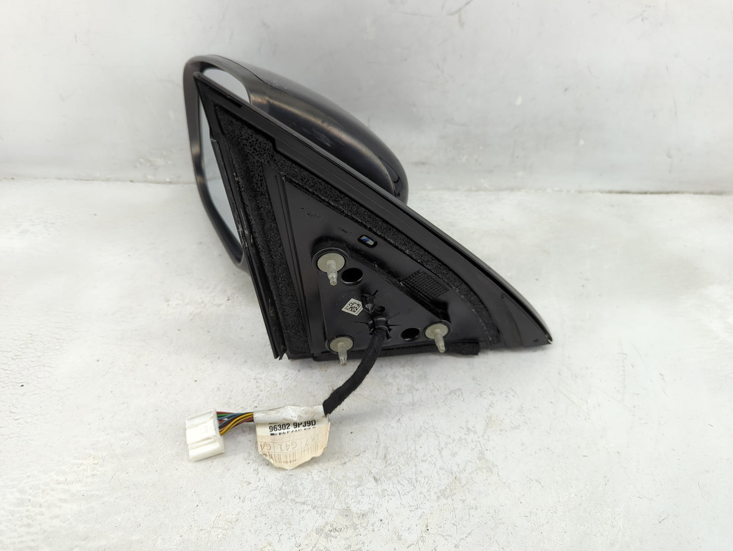 2018-2020 Nissan Pathfinder Driver Side View Mirror - Left Door Mirror OEM Used - Oemusedautoparts1.com