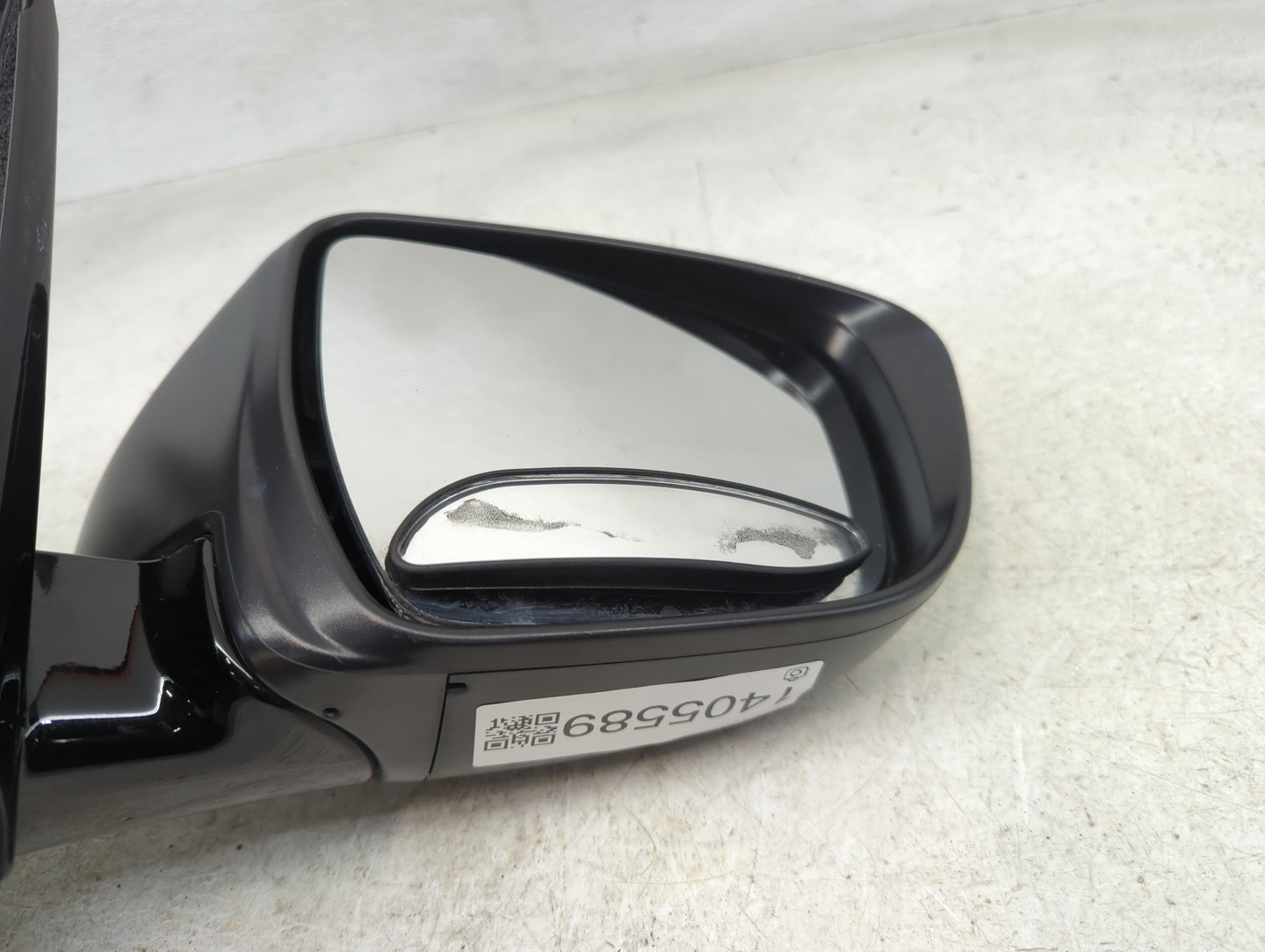 2018-2020 Nissan Pathfinder Passenger Side View Mirror - Right Door Mirror OEM Used - Oemusedautoparts1.com
