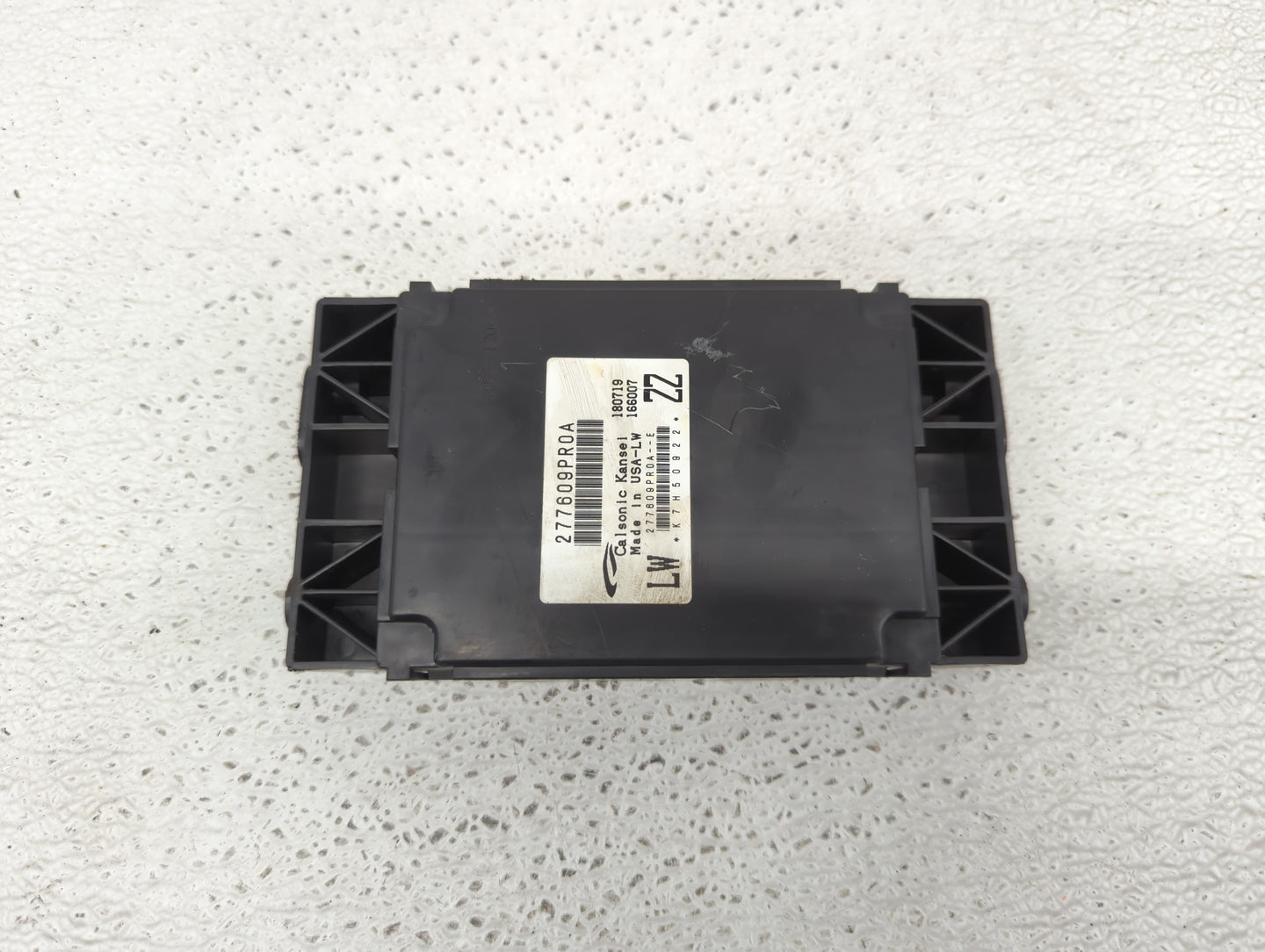 2019-2020 Nissan Pathfinder Temperature Control Module 27760-9pr0a - Oemusedautoparts1.com