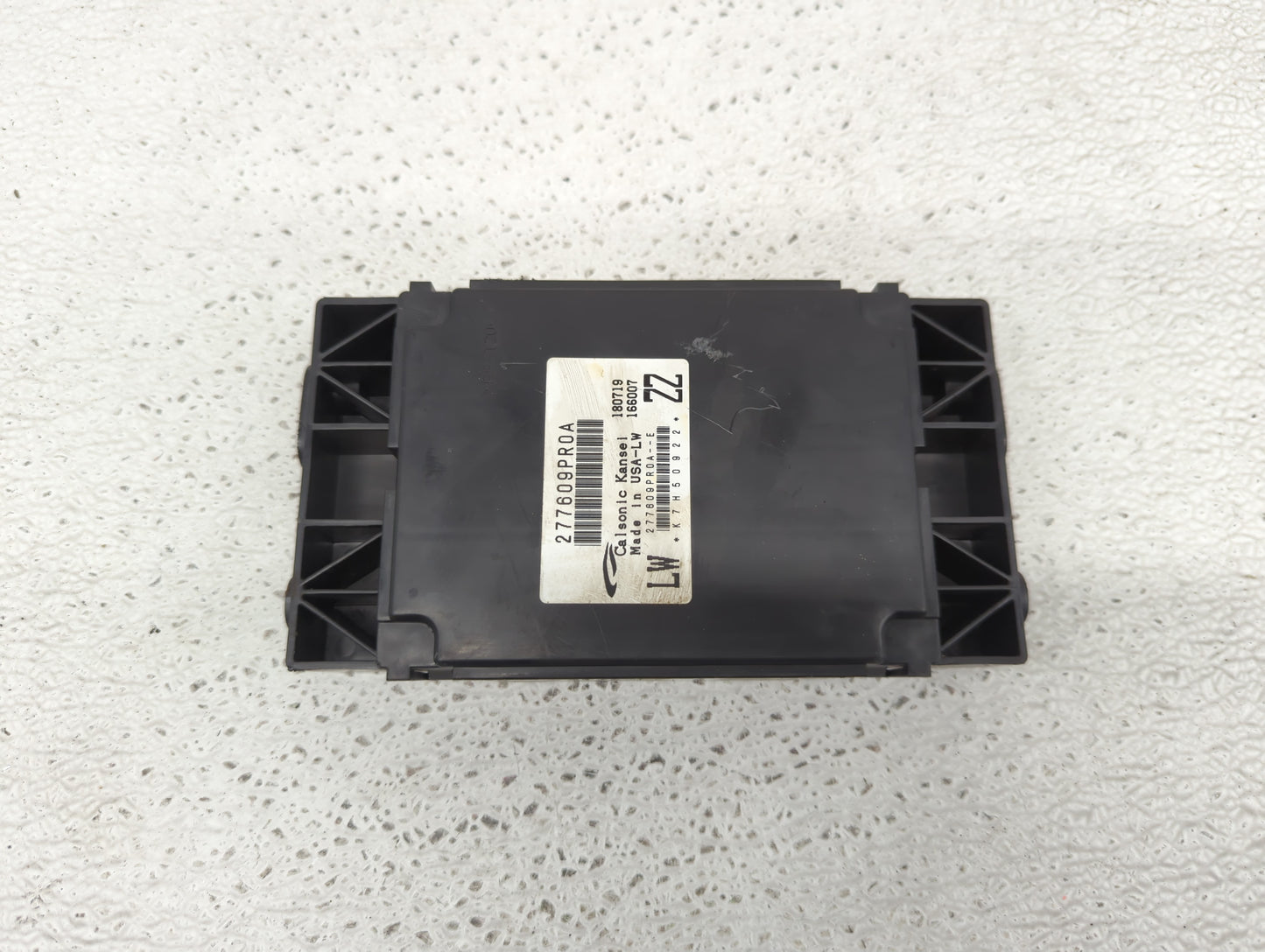 2019-2020 Nissan Pathfinder Temperature Control Module 27760-9pr0a - Oemusedautoparts1.com