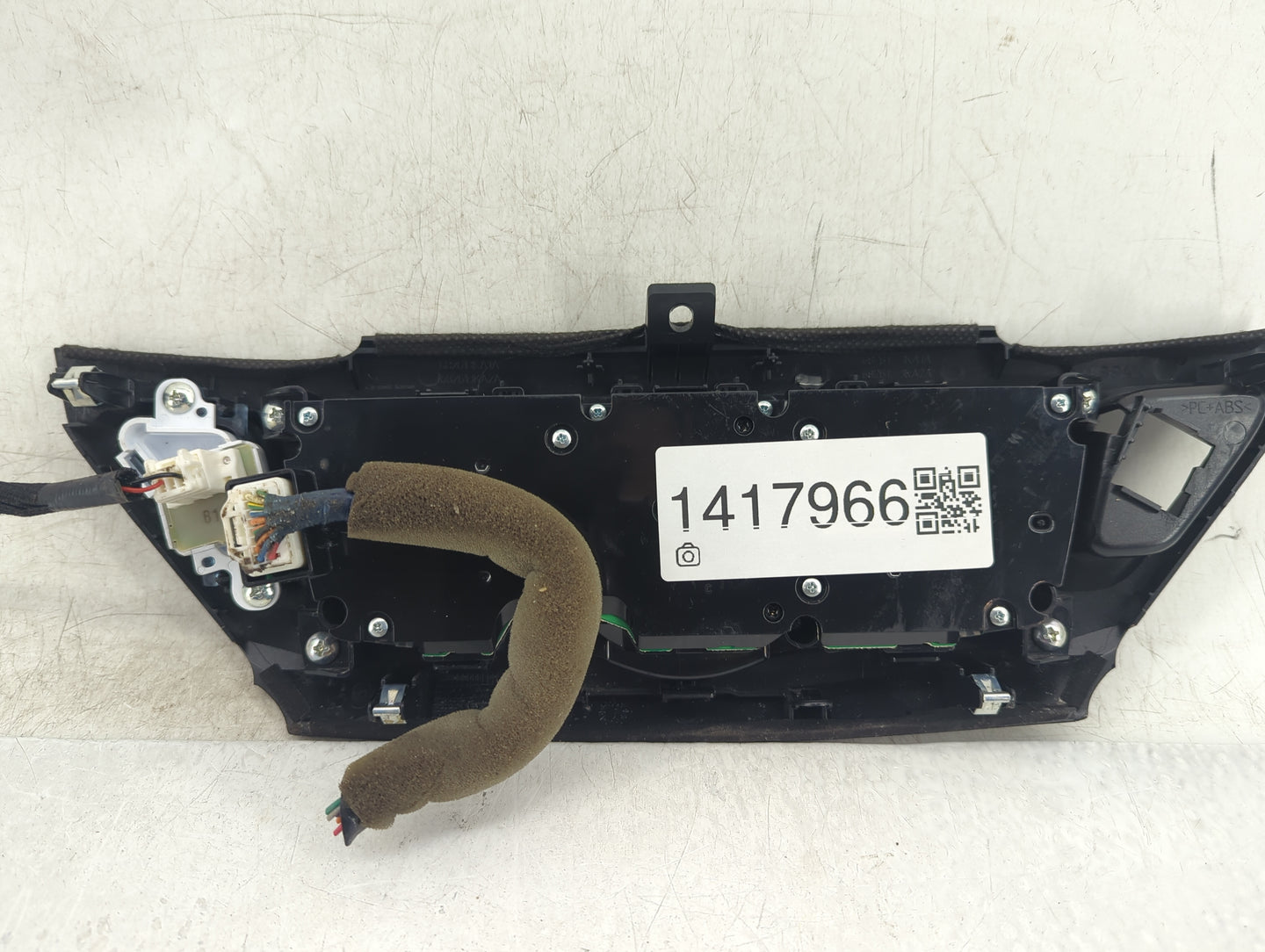 2017-2020 Nissan Pathfinder Radio Control Panel - Oemusedautoparts1.com