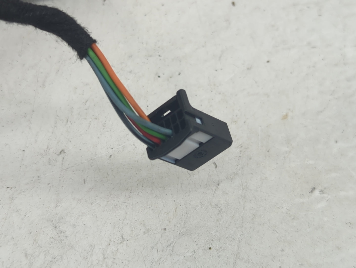 2018-2020 Nissan Pathfinder Driver Side View Mirror - Left Door Mirror OEM Used - Oemusedautoparts1.com