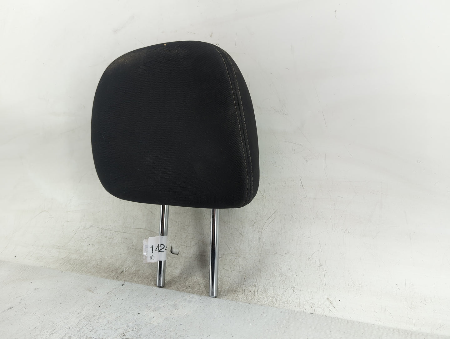 2017-2020 Nissan Pathfinder Headrest Head Rest Rear Seat Fits Fits 2017 2018 2019 2020 OEM Used Auto Parts - Oemusedautopart