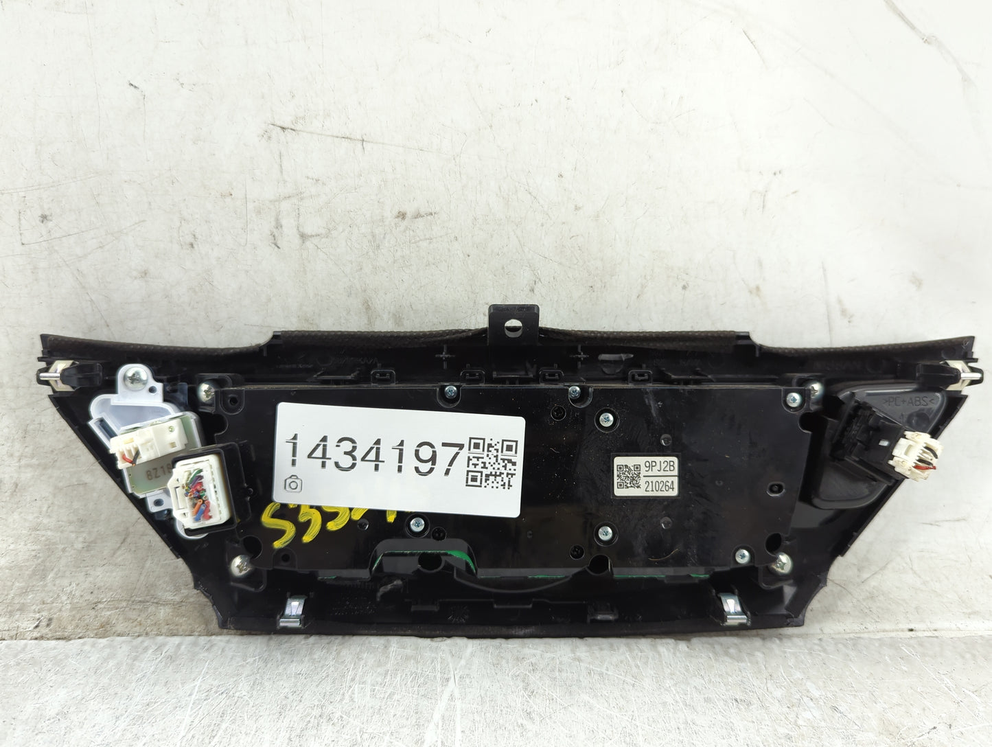 2018-2020 Nissan Pathfinder Radio Control Panel - Oemusedautoparts1.com