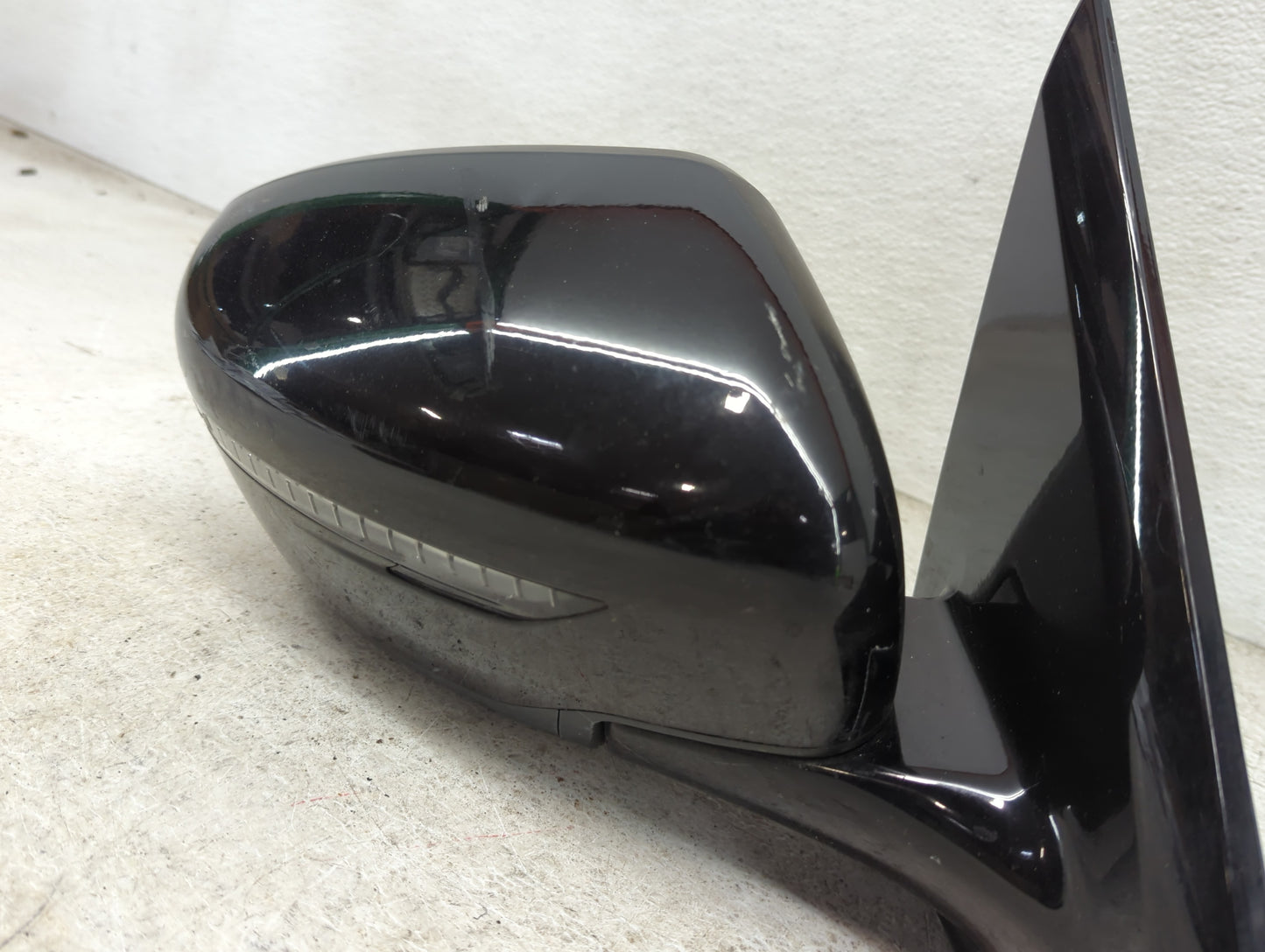 2018-2020 Nissan Pathfinder Passenger Side View Mirror - Right Door Mirror OEM Used - Oemusedautoparts1.com