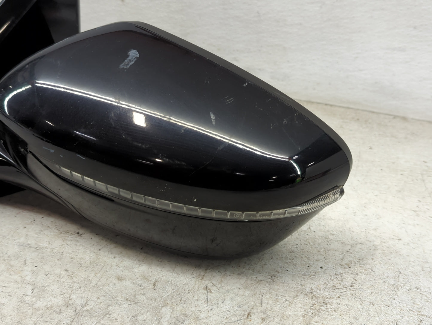 2018-2020 Nissan Pathfinder Driver Side View Mirror - Left Door Mirror OEM Used - Oemusedautoparts1.com
