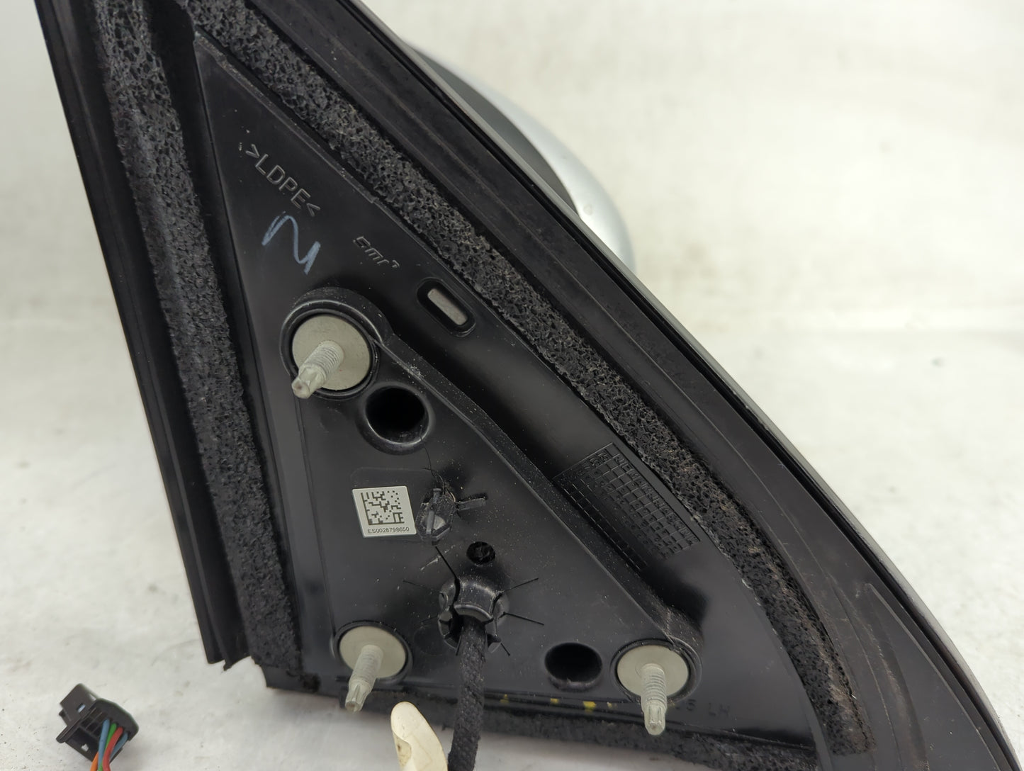 2018-2020 Nissan Pathfinder Driver Side View Mirror - Left Door Mirror OEM Used - Oemusedautoparts1.com