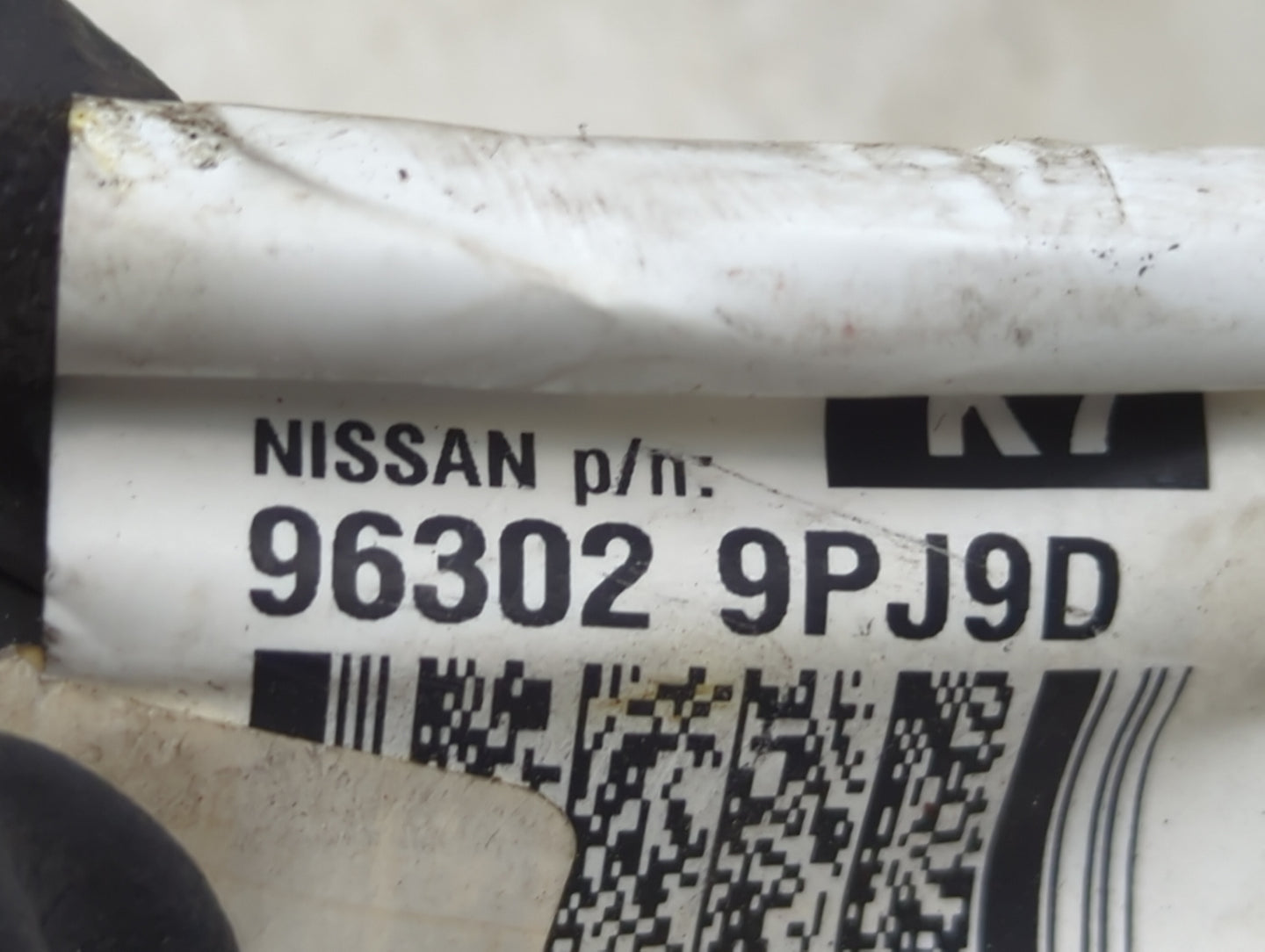 2018-2020 Nissan Pathfinder Driver Side View Mirror - Left Door Mirror OEM Used - Oemusedautoparts1.com
