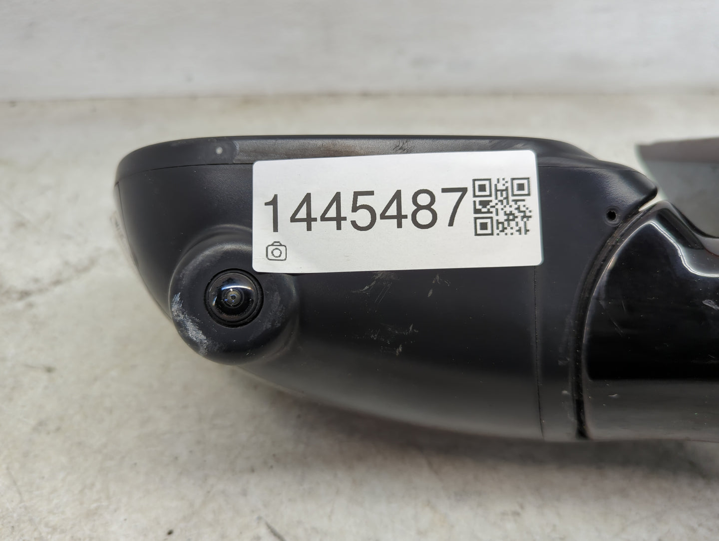 2018-2020 Nissan Pathfinder Driver Side View Mirror - Left Door Mirror OEM Used - Oemusedautoparts1.com