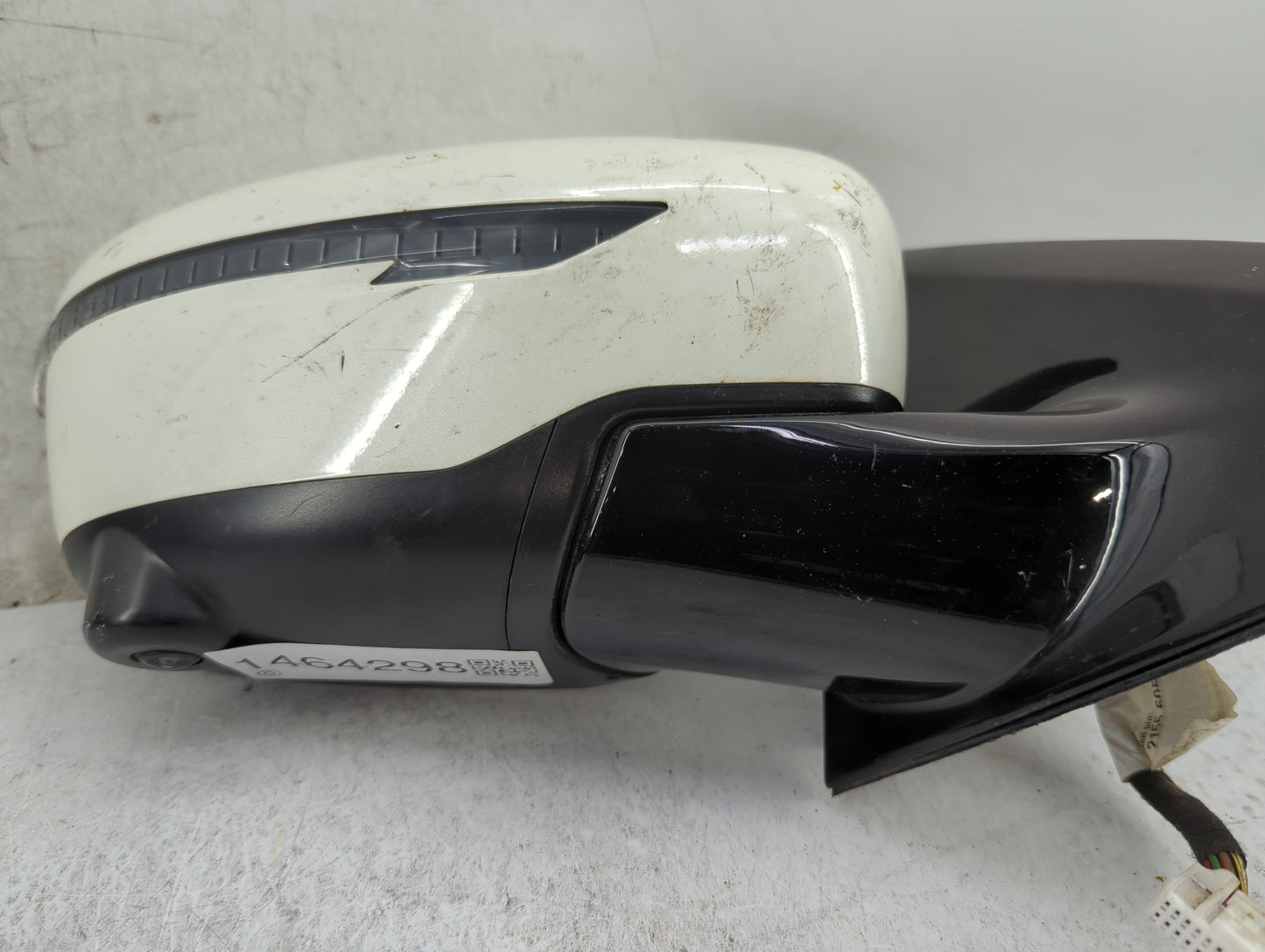 2018-2020 Nissan Pathfinder Passenger Side View Mirror - Right Door Mirror OEM Used - Oemusedautoparts1.com