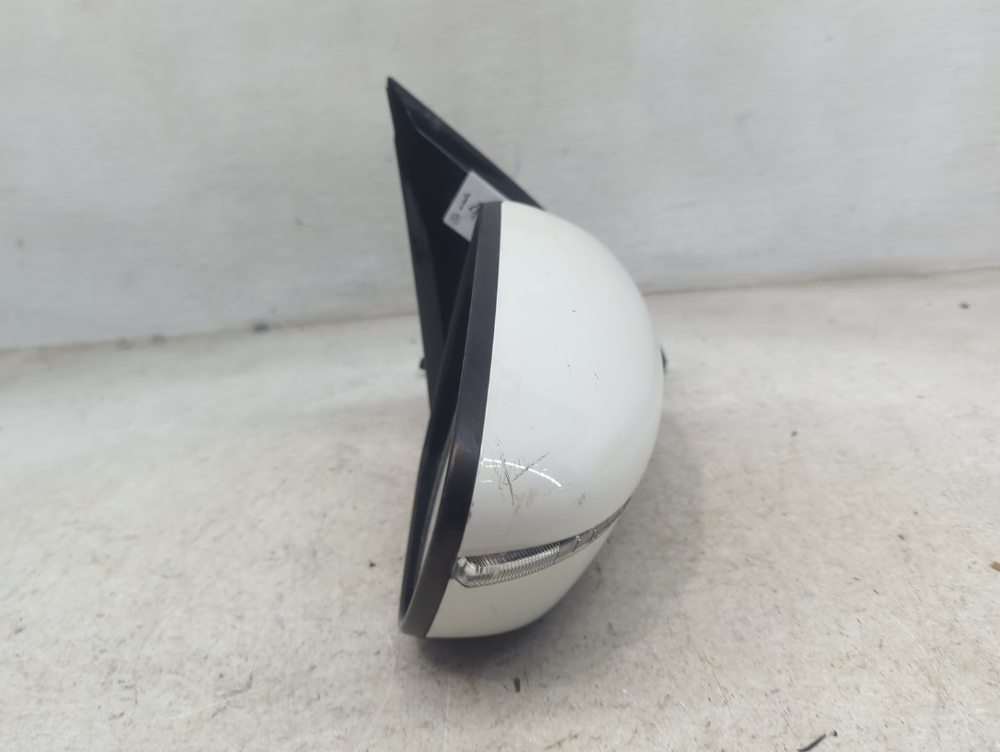 2018-2020 Nissan Pathfinder Passenger Side View Mirror - Right Door Mirror OEM Used - Oemusedautoparts1.com