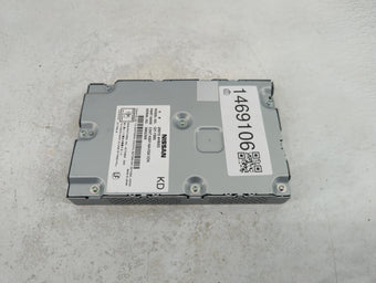 compare product 2018-2019 Nissan Pathfinder Information-gps-tv Control Module