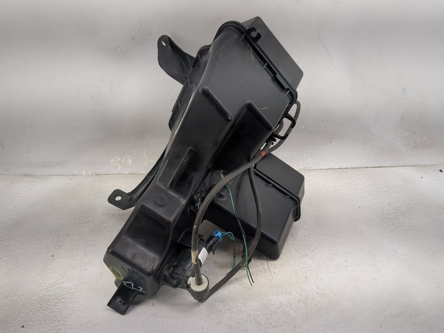2013-2020 Nissan Pathfinder Windshield Washer Fluid Reservoir Bottle Oem 1474014 - Oemusedautoparts1.com
