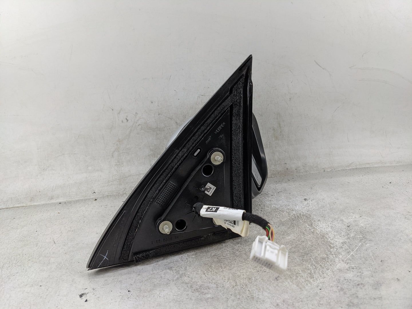 2018-2020 Nissan Pathfinder Passenger Side View Mirror - Right Door Mirror OEM Used - Oemusedautoparts1.com