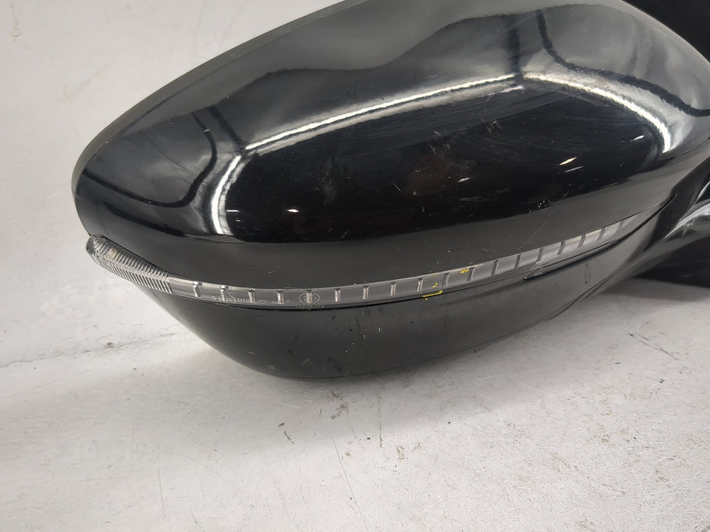 2018-2020 Nissan Pathfinder Passenger Side View Mirror - Right Door Mirror OEM Used - Oemusedautoparts1.com
