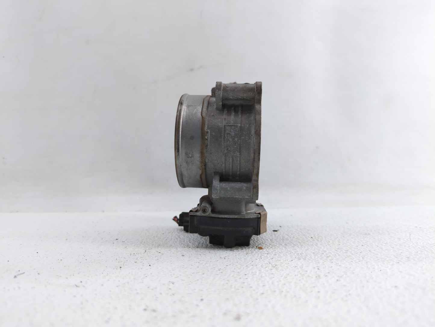 2017-2019 Nissan Pathfinder Throttle Body P/N:RME75-50 Fits Fits 2016 2017 2018 2019 OEM Used Auto Parts - Oemusedautoparts1