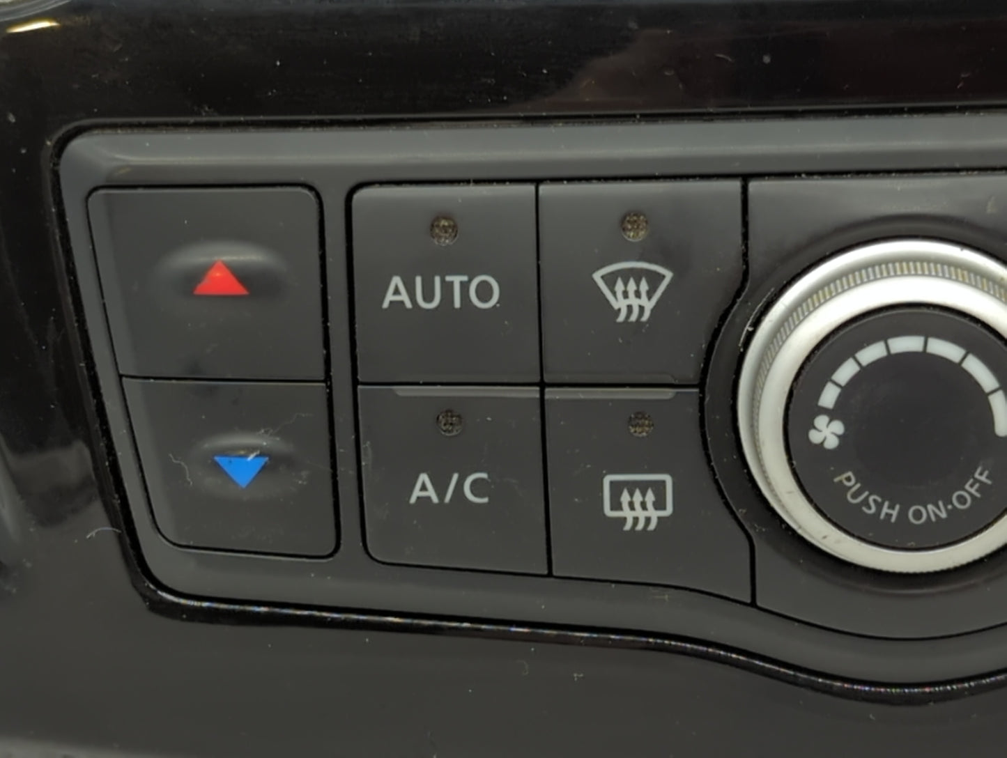 2013-2016 Nissan Pathfinder Climate Control Module Temperature AC/Heater Replacement P/N:9PR8A 210273 8PJ2A 210262 Fits OEM 