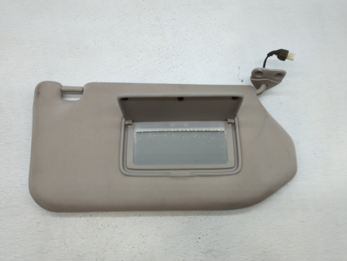 2019-2020 Nissan Pathfinder Sun Visor Shade Replacement Passenger Right Mirror Fits Fits 2019 2020 OEM Used Auto Parts - Oem
