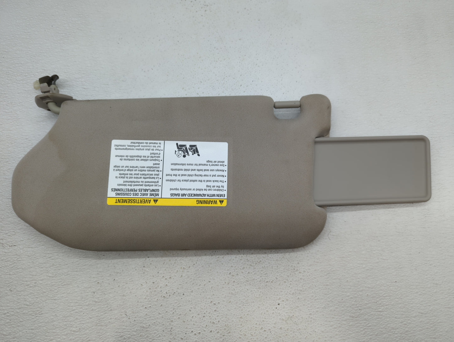 2019-2020 Nissan Pathfinder Sun Visor Shade Replacement Passenger Right Mirror Fits Fits 2019 2020 OEM Used Auto Parts - Oem
