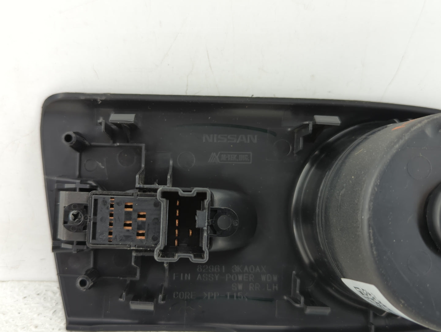 2019 Nissan Pathfinder Passenger Right Power Window Switch - Oemusedautoparts1.com