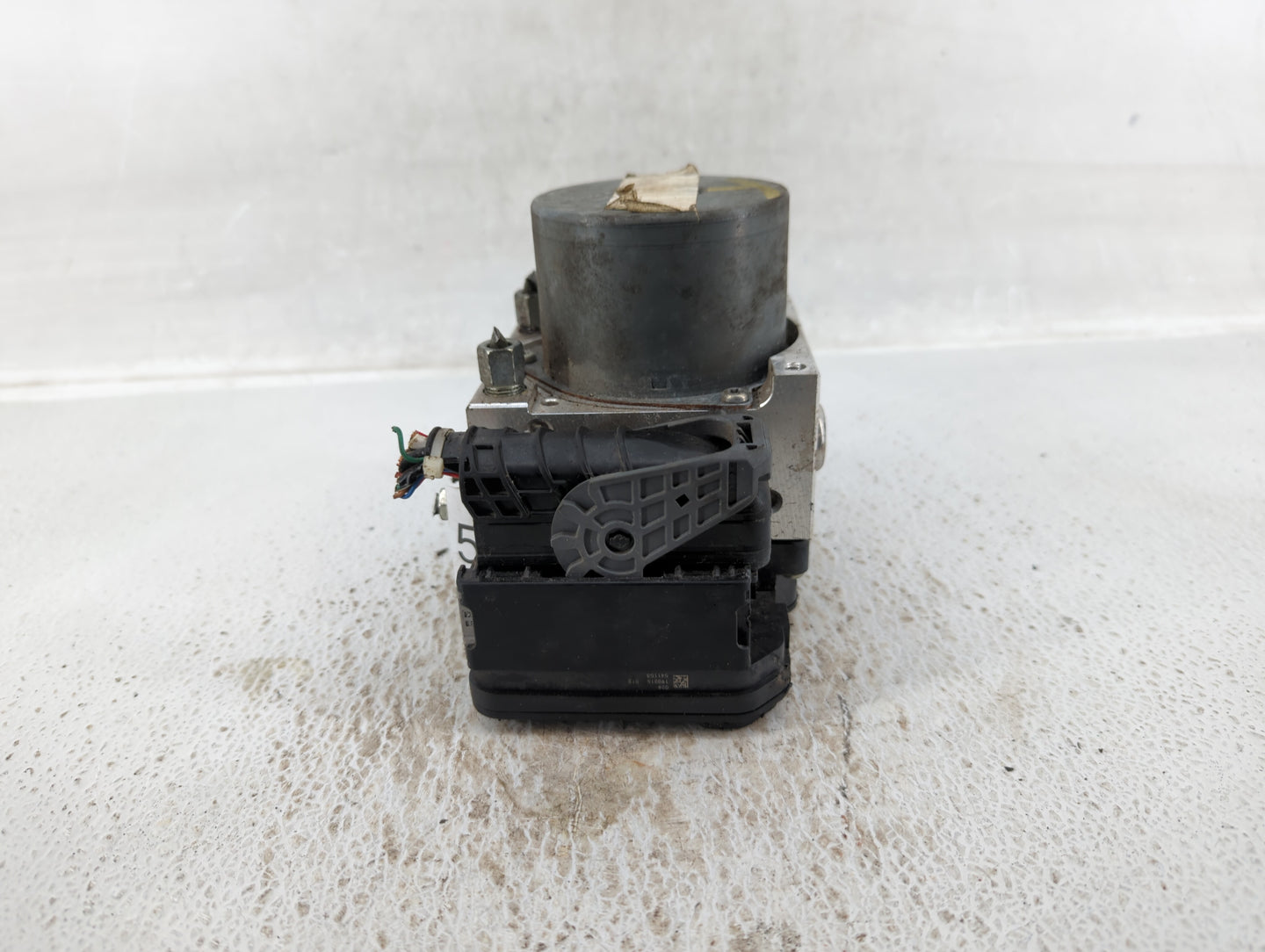 2018-2020 Nissan Pathfinder ABS Pump Control Module Replacement P/N:116040-51100 Fits Fits 2018 2019 2020 OEM Used Auto Part