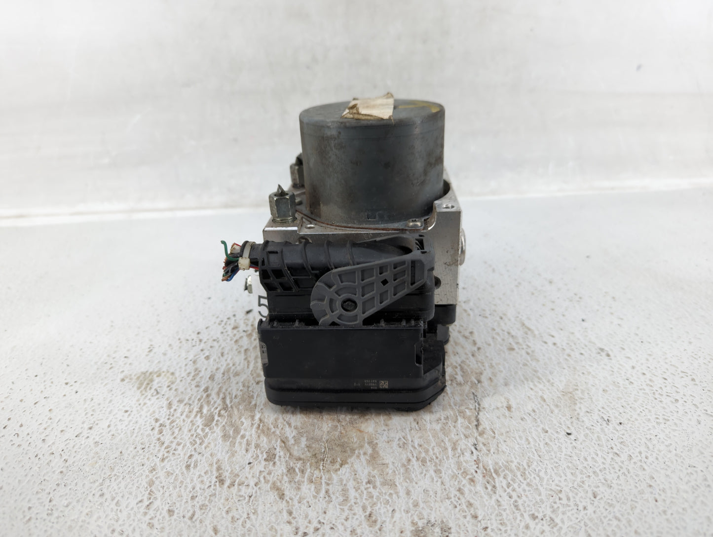2018-2020 Nissan Pathfinder ABS Pump Control Module Replacement P/N:116040-51100 Fits Fits 2018 2019 2020 OEM Used Auto Part