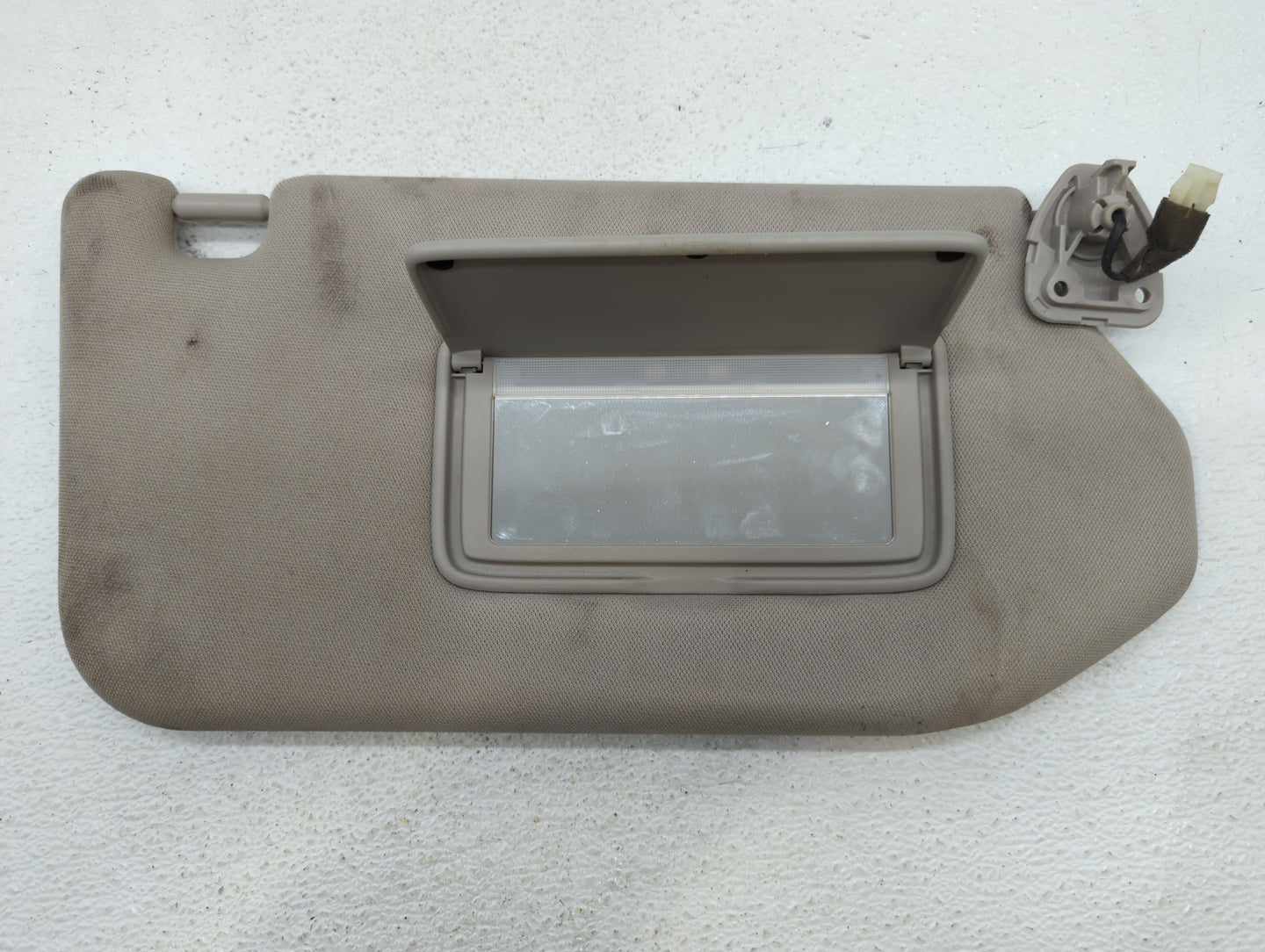 2019-2020 Nissan Pathfinder Sun Visor Shade Replacement Passenger Right Mirror Fits Fits 2019 2020 OEM Used Auto Parts - Oem