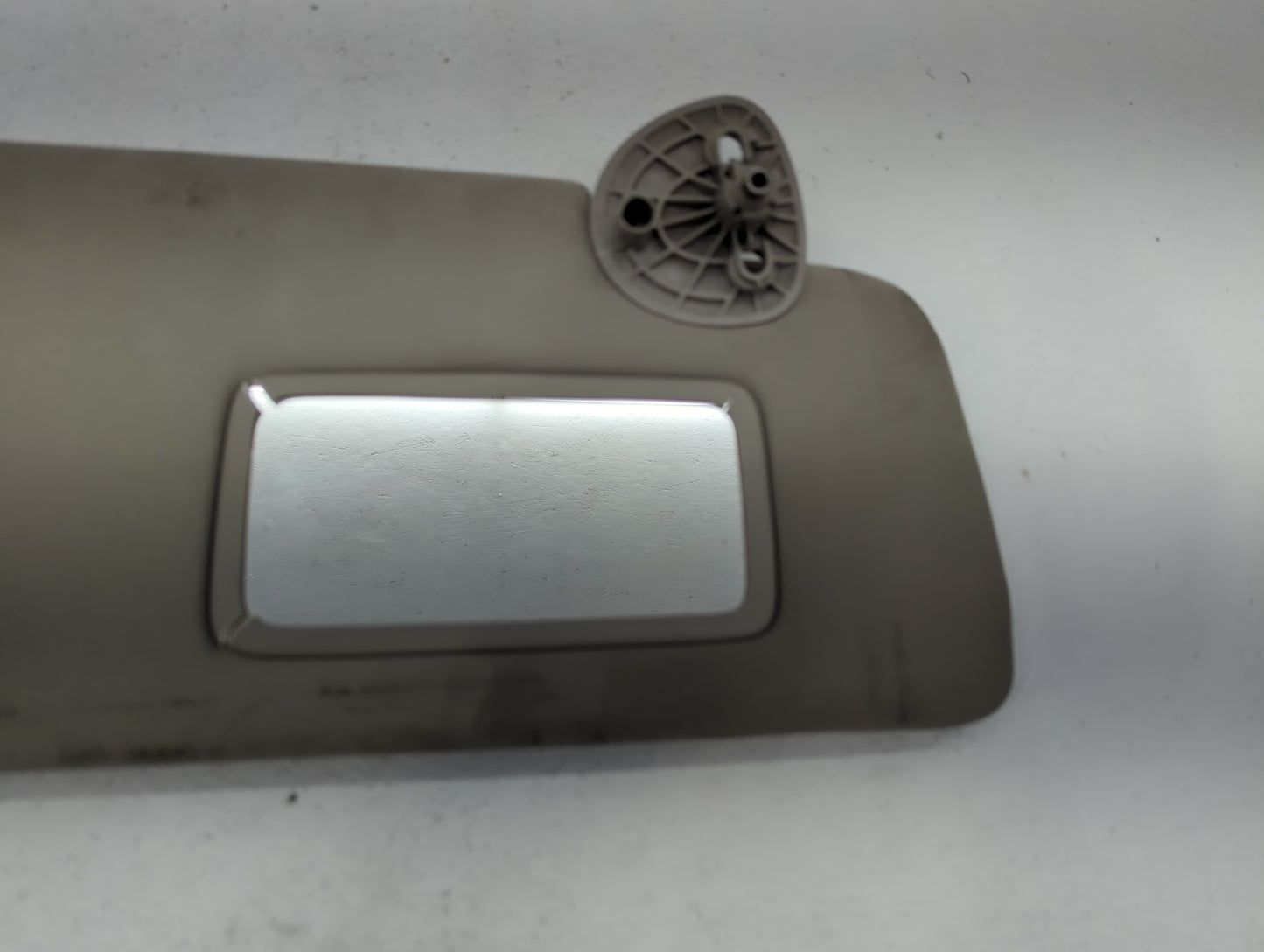 2019-2020 Nissan Pathfinder Sun Visor Shade Replacement Passenger Right Mirror Fits Fits 2019 2020 OEM Used Auto Parts - Oem
