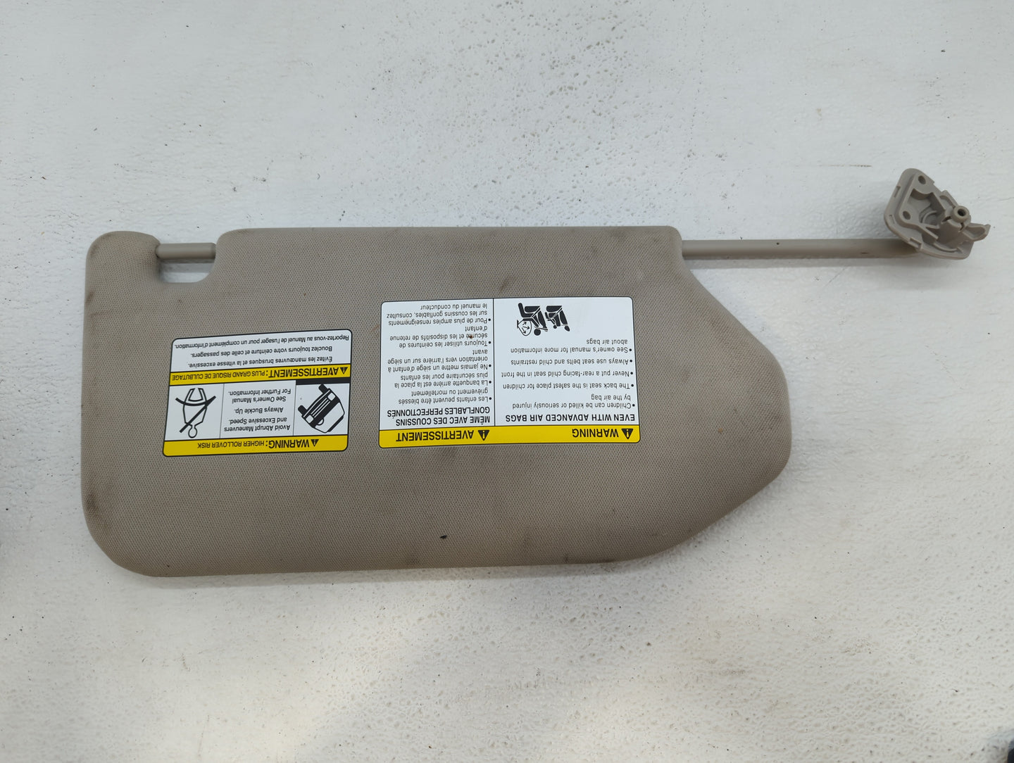 2019-2020 Nissan Pathfinder Sun Visor Shade Replacement Passenger Right Mirror Fits Fits 2019 2020 OEM Used Auto Parts - Oem