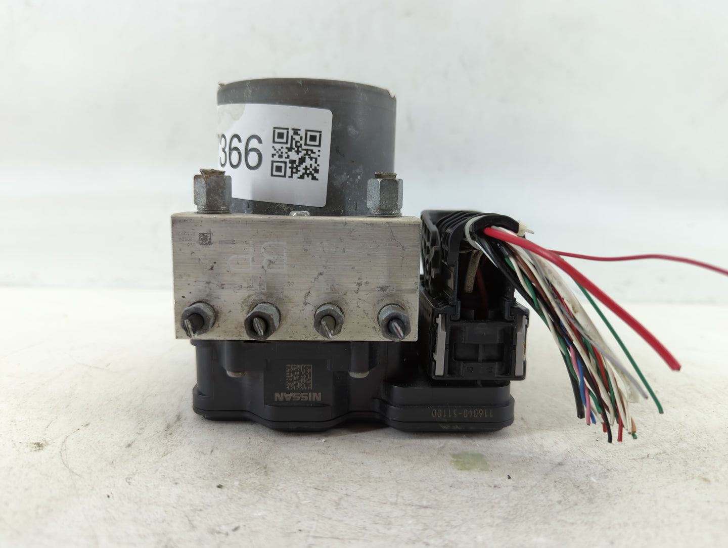 2018-2020 Nissan Pathfinder ABS Pump Control Module Replacement P/N:116040-51100 Fits Fits 2018 2019 2020 OEM Used Auto Part