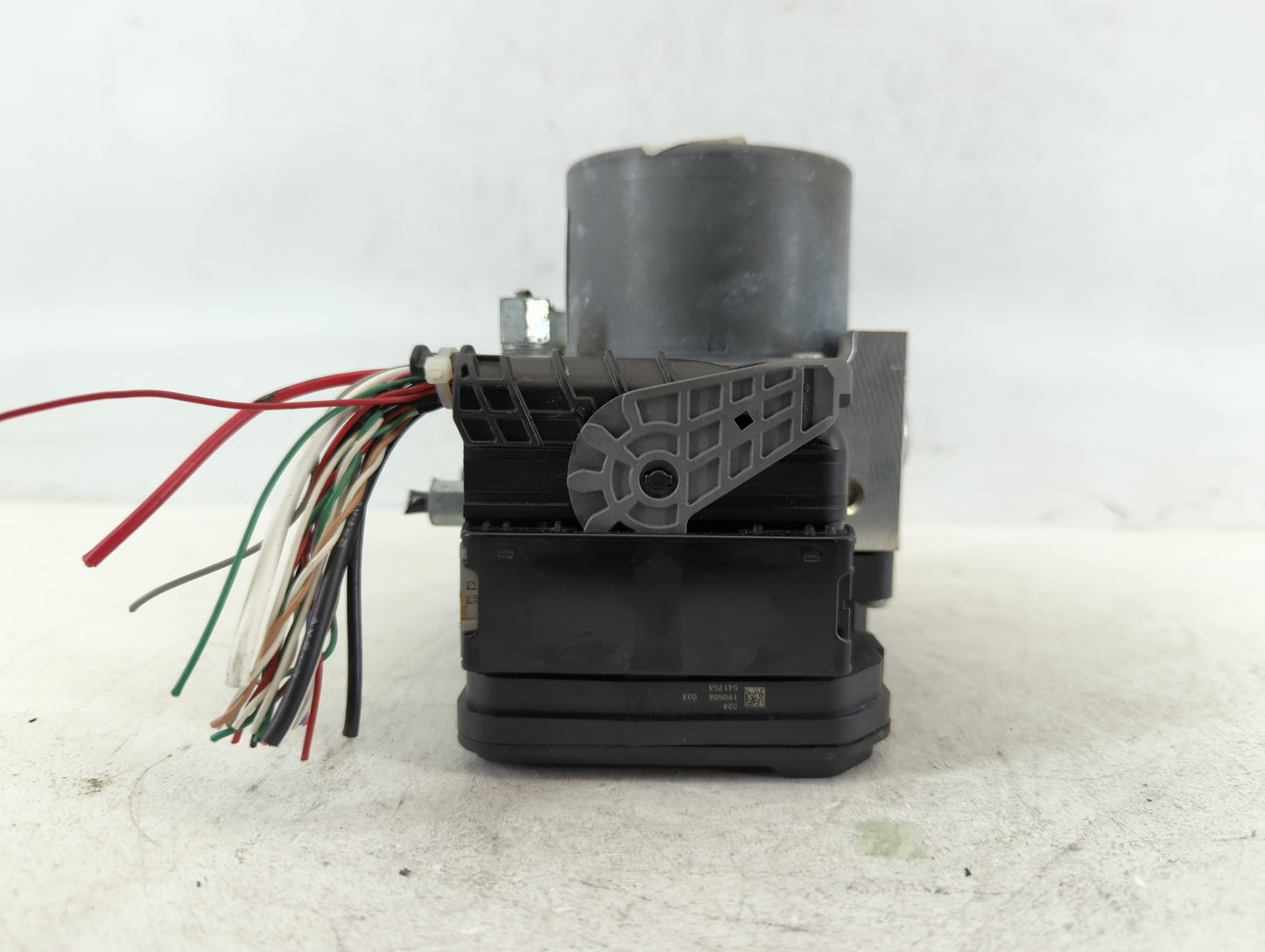 2018-2020 Nissan Pathfinder ABS Pump Control Module Replacement P/N:116040-51100 Fits Fits 2018 2019 2020 OEM Used Auto Part