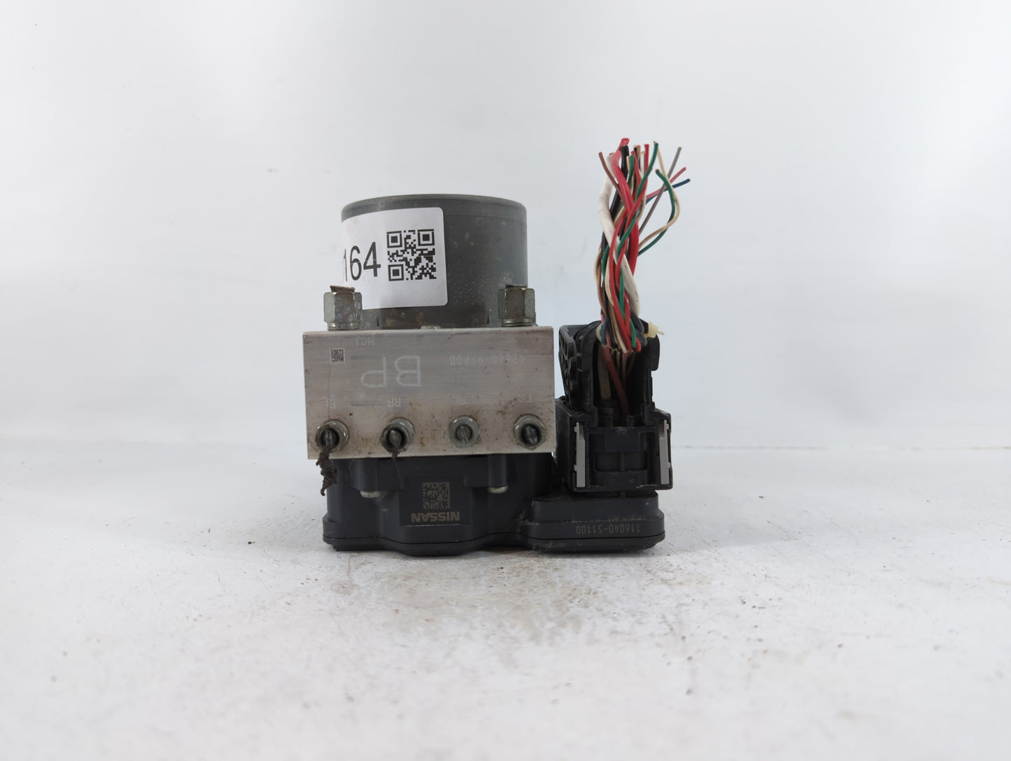 2018-2020 Nissan Pathfinder ABS Pump Control Module Replacement P/N:116040-51100 Fits Fits 2018 2019 2020 OEM Used Auto Part