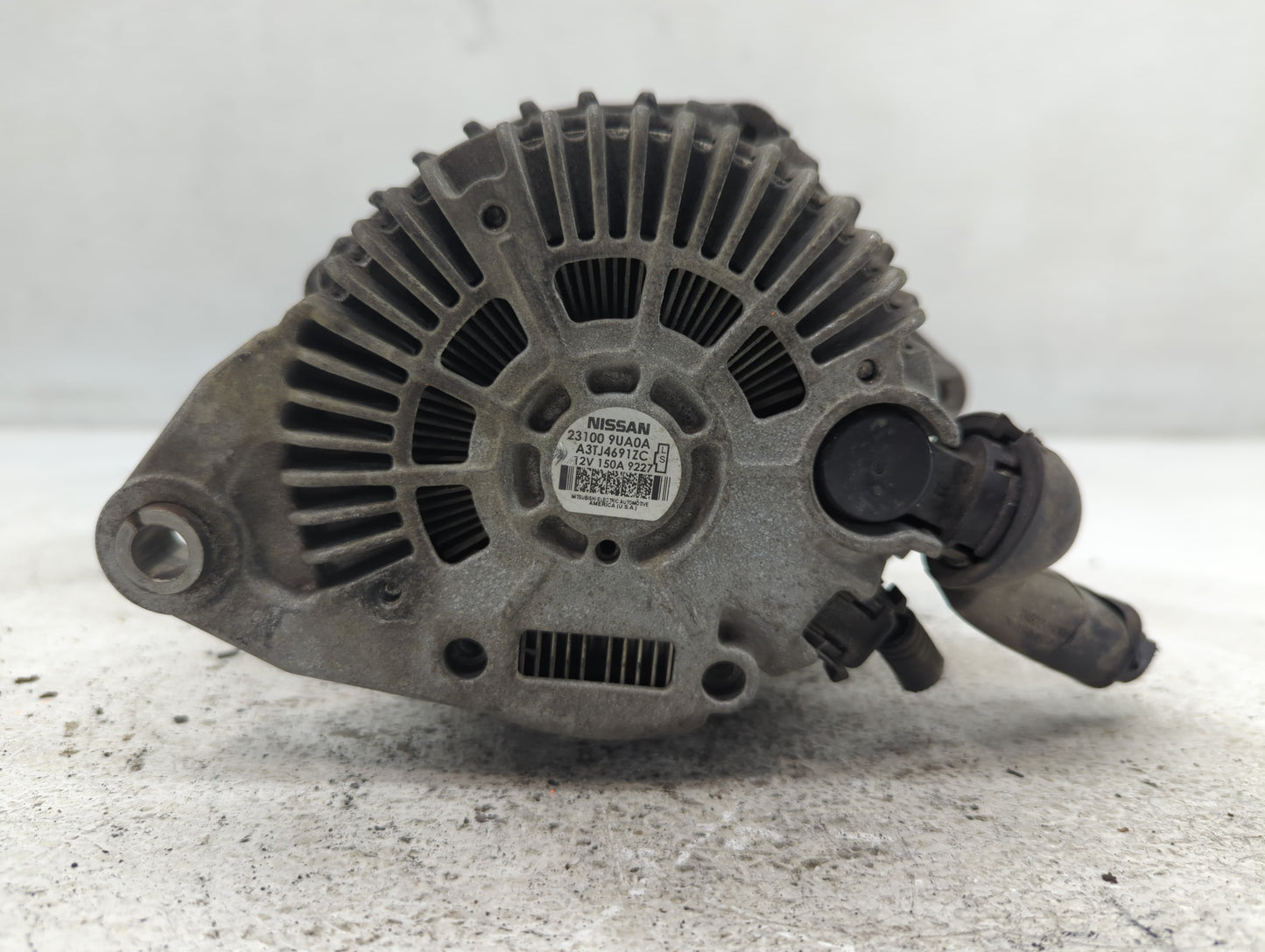 2017-2020 Nissan Pathfinder Alternator Replacement Generator Charging Assembly Engine OEM P/N:23100 9UA0A Fits OEM Used Auto
