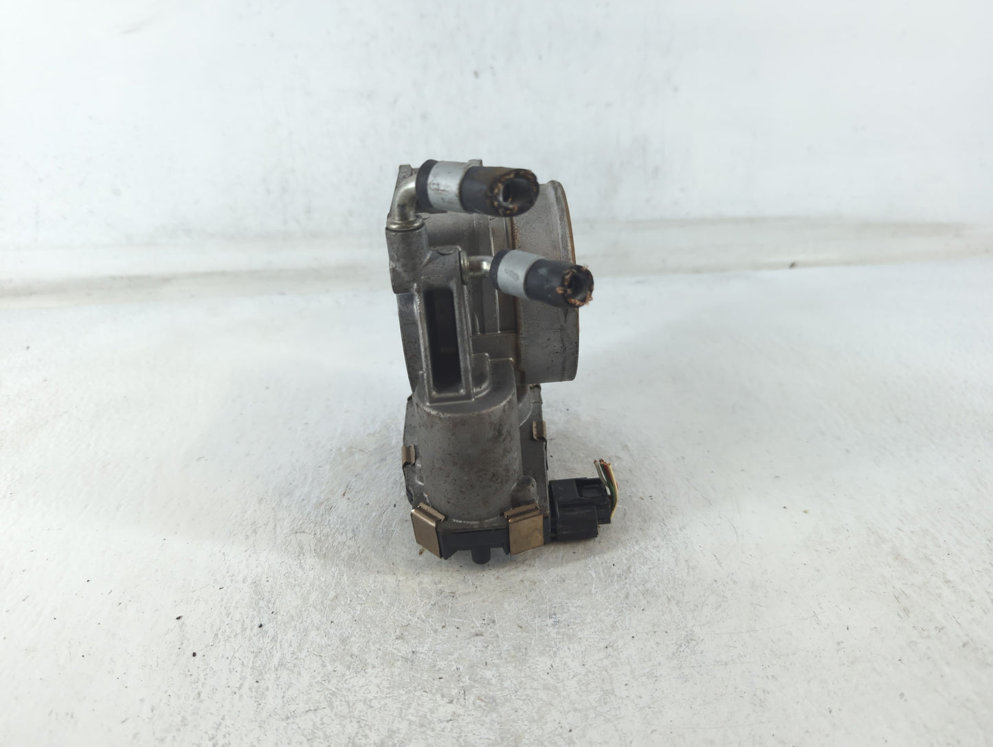 2017-2020 Nissan Pathfinder Throttle Body P/N:RME75-50 Fits Fits 2016 2017 2018 2019 2020 OEM Used Auto Parts - Oemusedautop