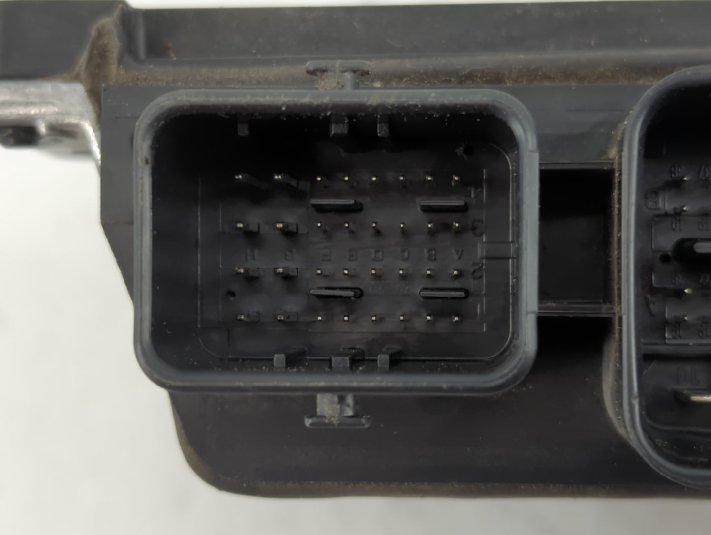 2018-2019 Nissan Pathfinder PCM Engine Control Computer ECU ECM PCU OEM P/N:BED40A-300 A2 676569 D76 Fits Fits 2018 2019 202