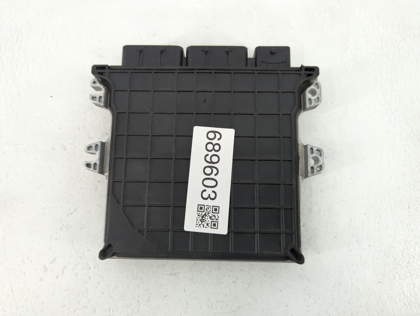 2018-2019 Nissan Pathfinder PCM Engine Control Computer ECU ECM PCU OEM P/N:BED40A-300 A2 676569 D76 Fits Fits 2018 2019 202