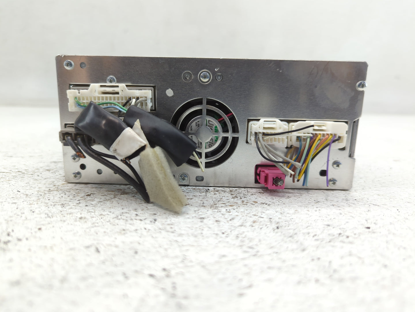 2017-2020 Nissan Pathfinder Am Fm Cd Player Radio Receiver - Oemusedautoparts1.com