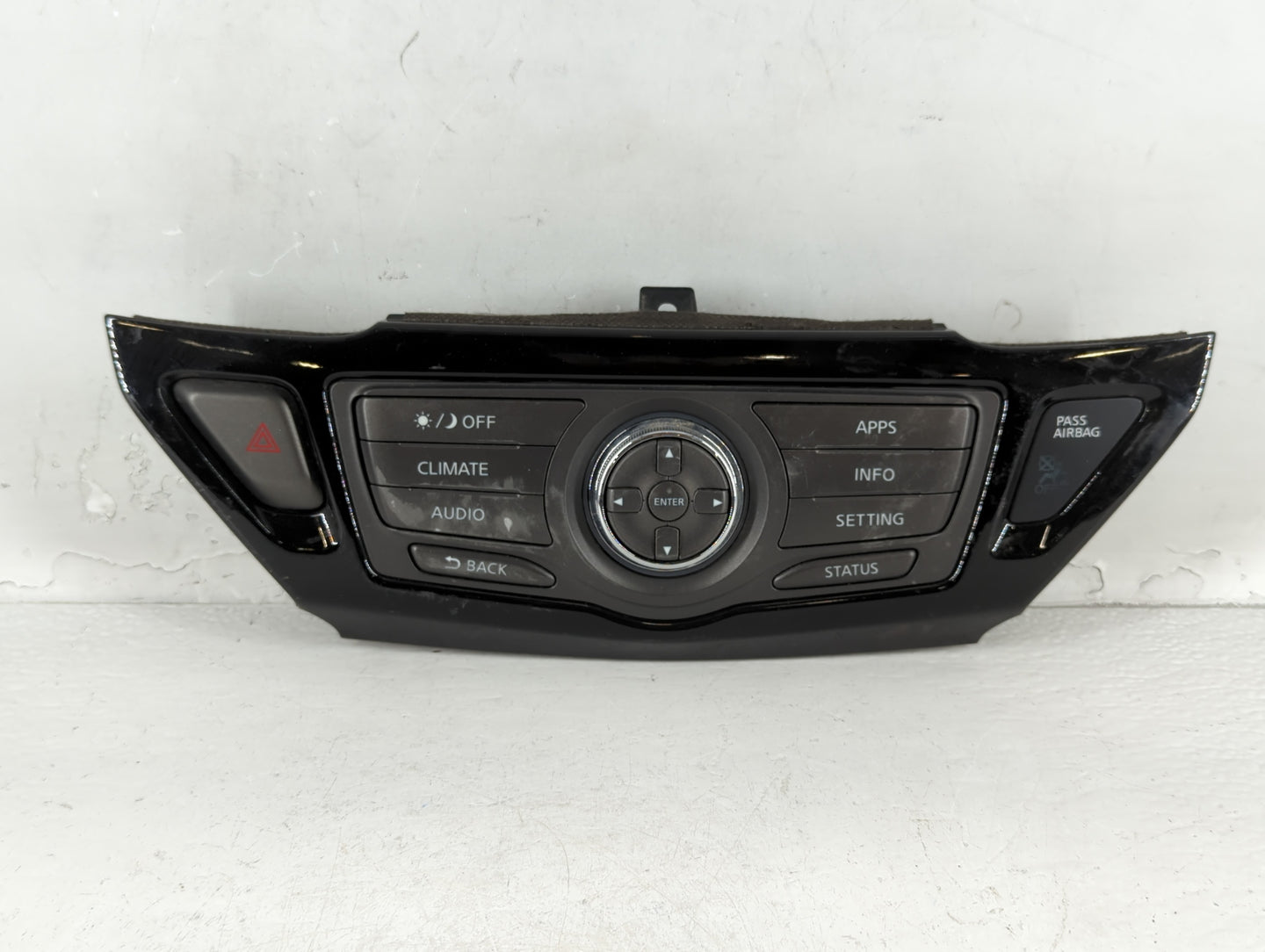 Nissan Pathfinder Am Fm Cd Player Radio Receiver - Oemusedautoparts1.com