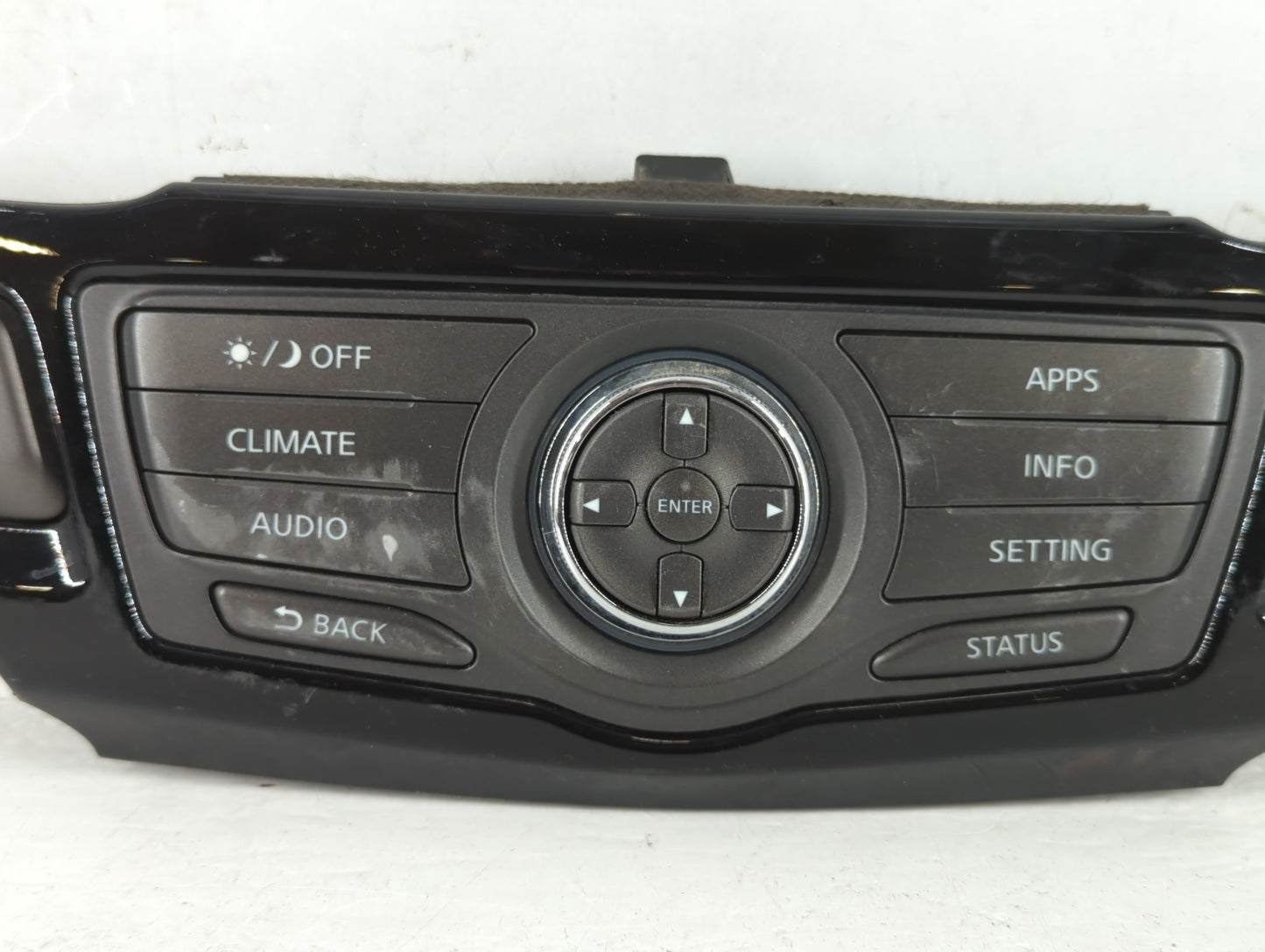 Nissan Pathfinder Am Fm Cd Player Radio Receiver - Oemusedautoparts1.com