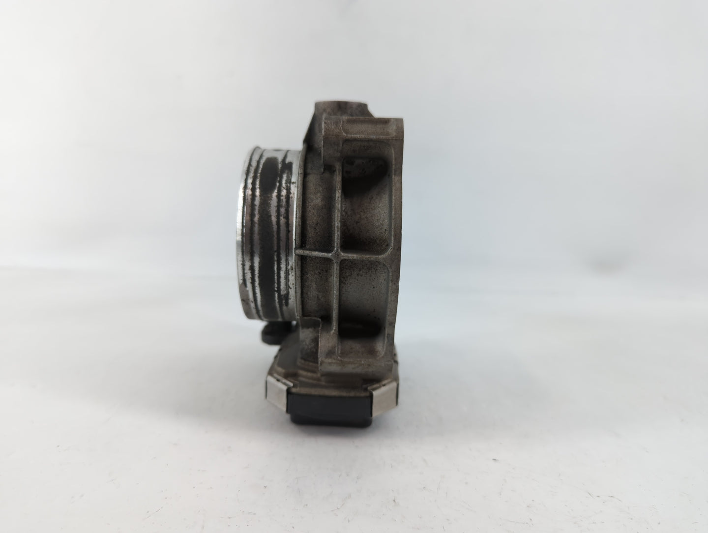 2017-2020 Nissan Pathfinder Throttle Body P/N:12632172BA Fits Fits 2016 2017 2018 2019 2020 OEM Used Auto Parts - Oemusedaut