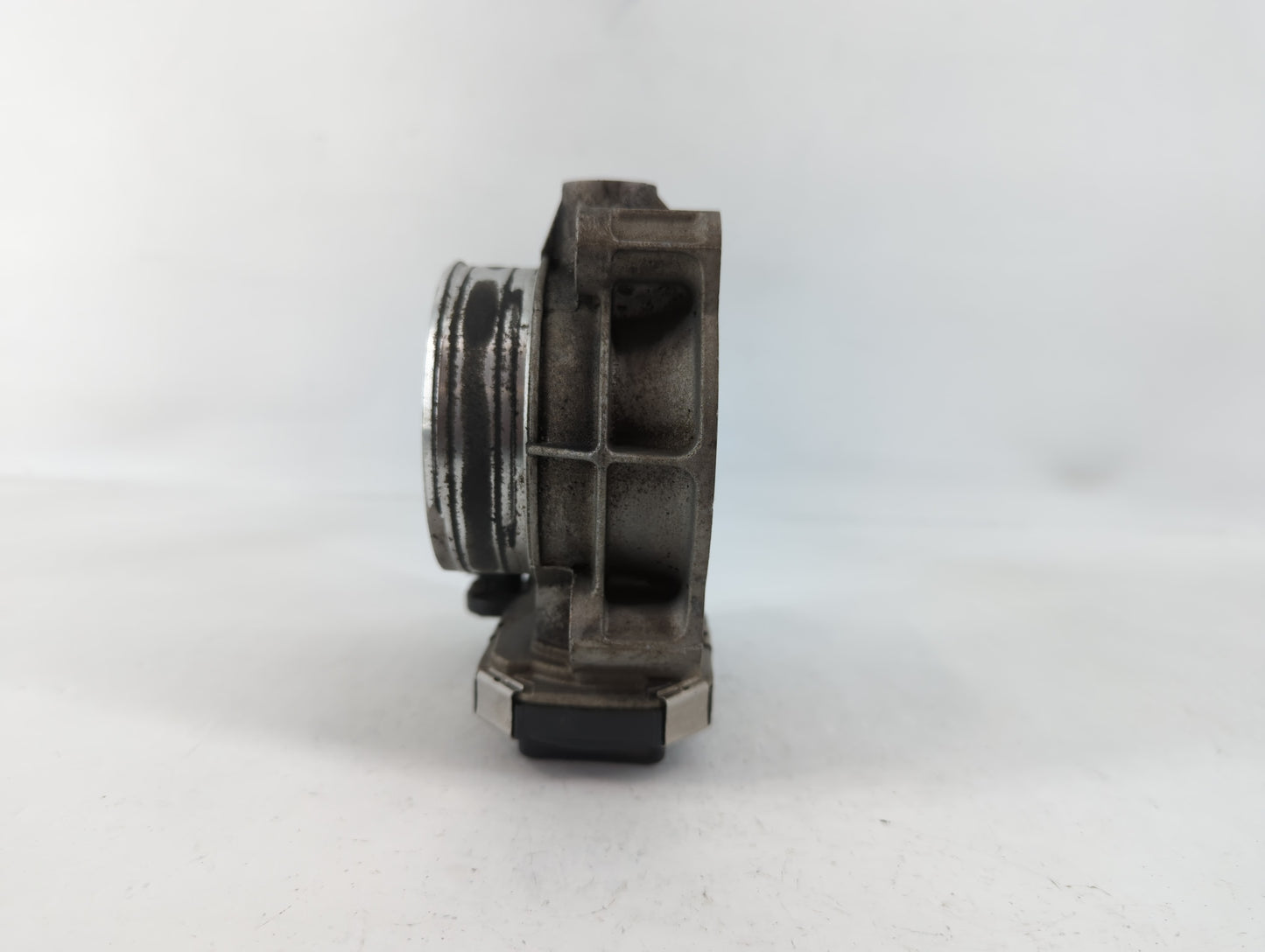 2017-2020 Nissan Pathfinder Throttle Body P/N:12632172BA Fits Fits 2016 2017 2018 2019 2020 OEM Used Auto Parts - Oemusedaut