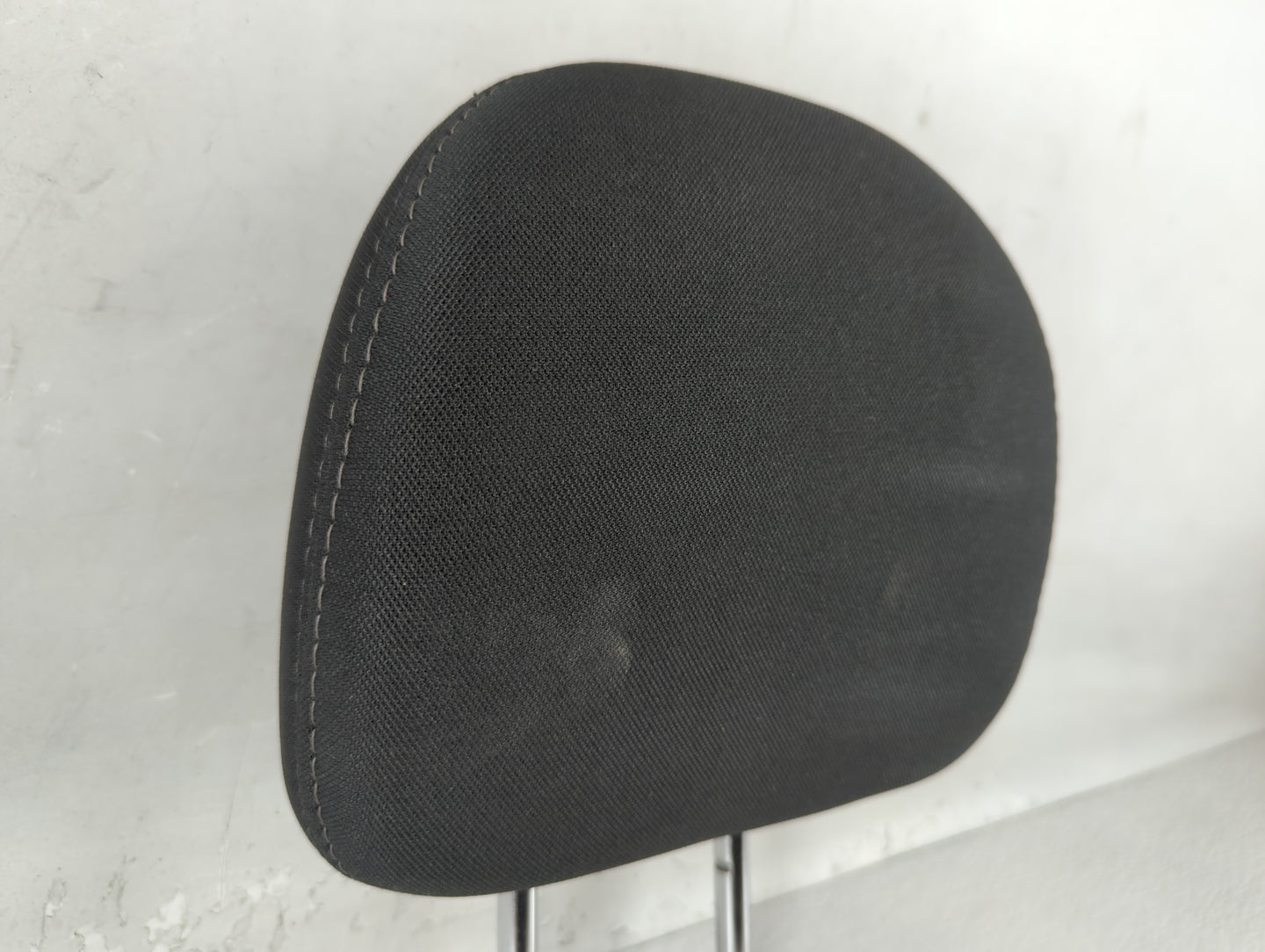2019 Nissan Pathfinder Headrest Head Rest Rear Seat Black - Oemusedautoparts1.com