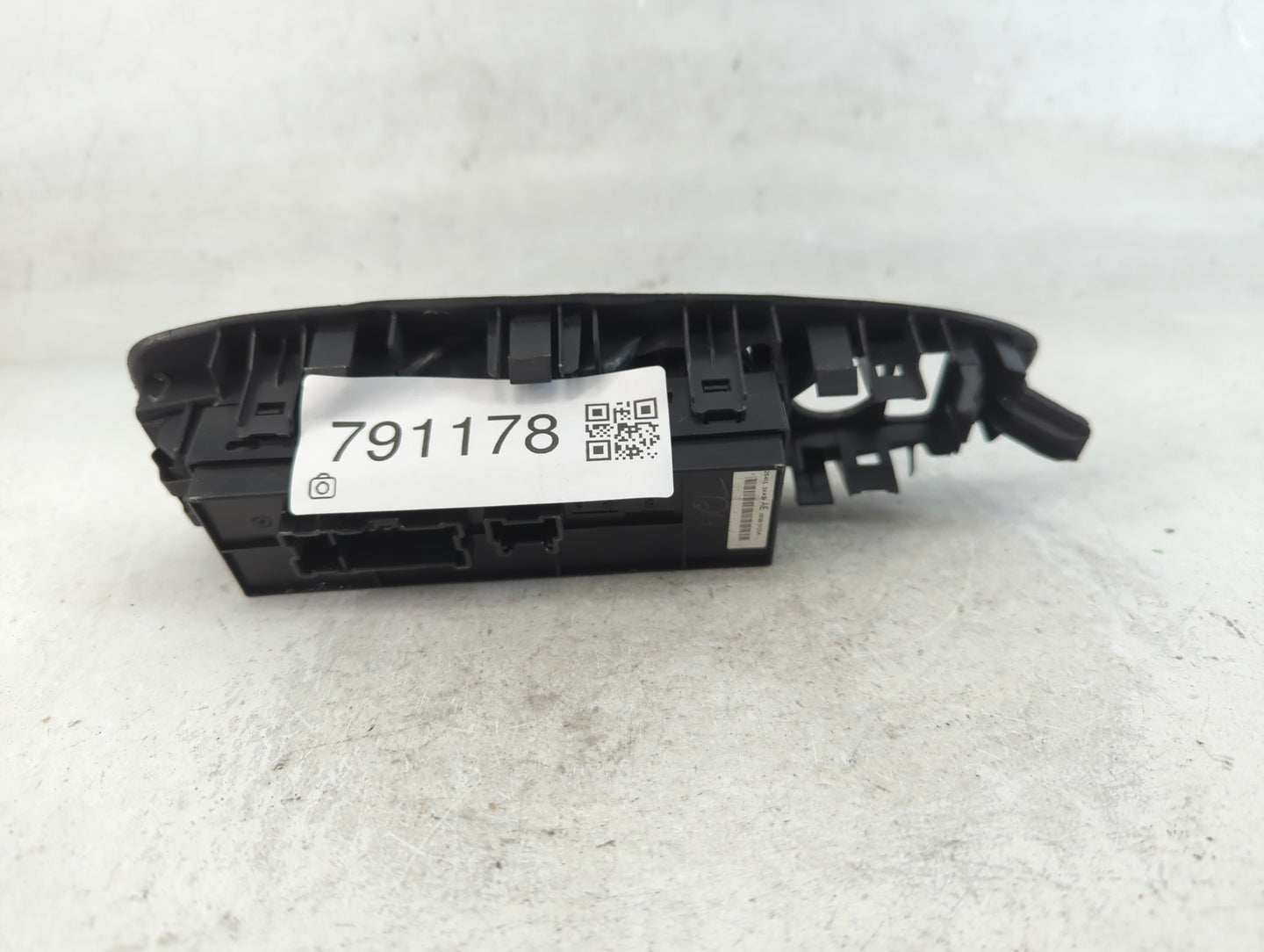 2013-2020 Nissan Pathfinder Master Power Window Switch Replacement Driver Side Left P/N:25401 3KA2A Fits OEM Used Auto Parts